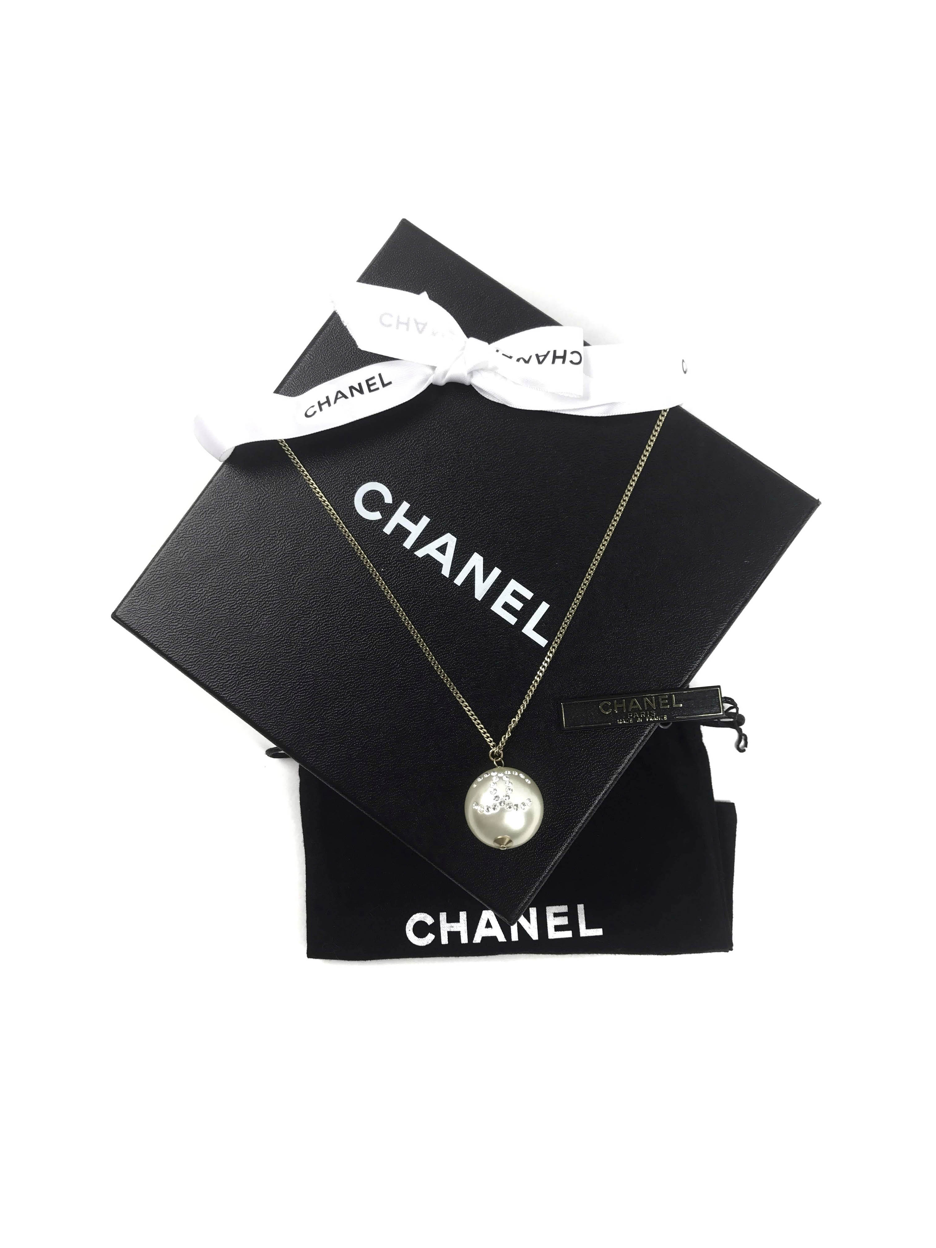 Pearl W/ Crystals Pendant On Gold-Tone Chain