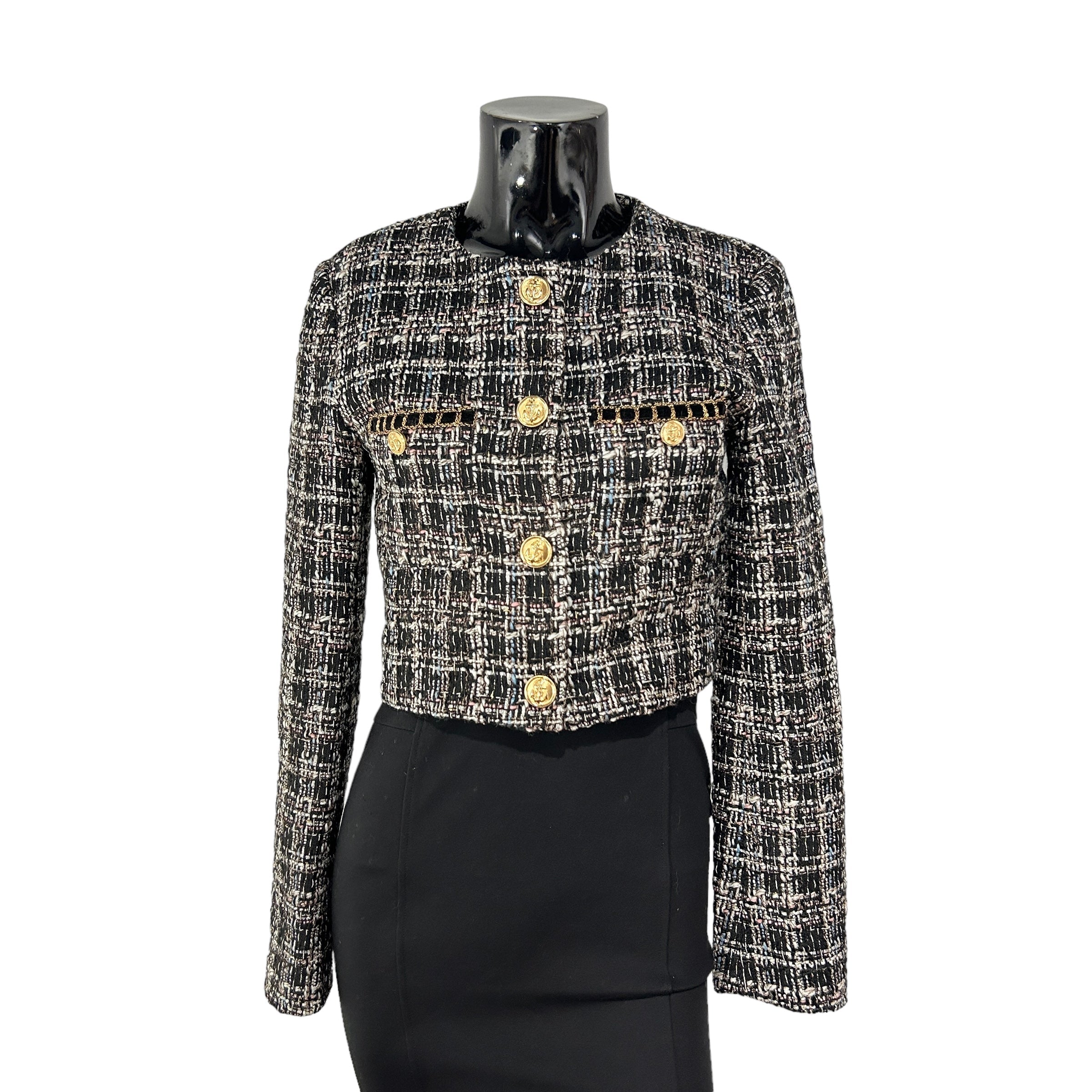 URBAN REVIVO Black/White Cropped Long Sleeve Blazer w/accent gold buttons