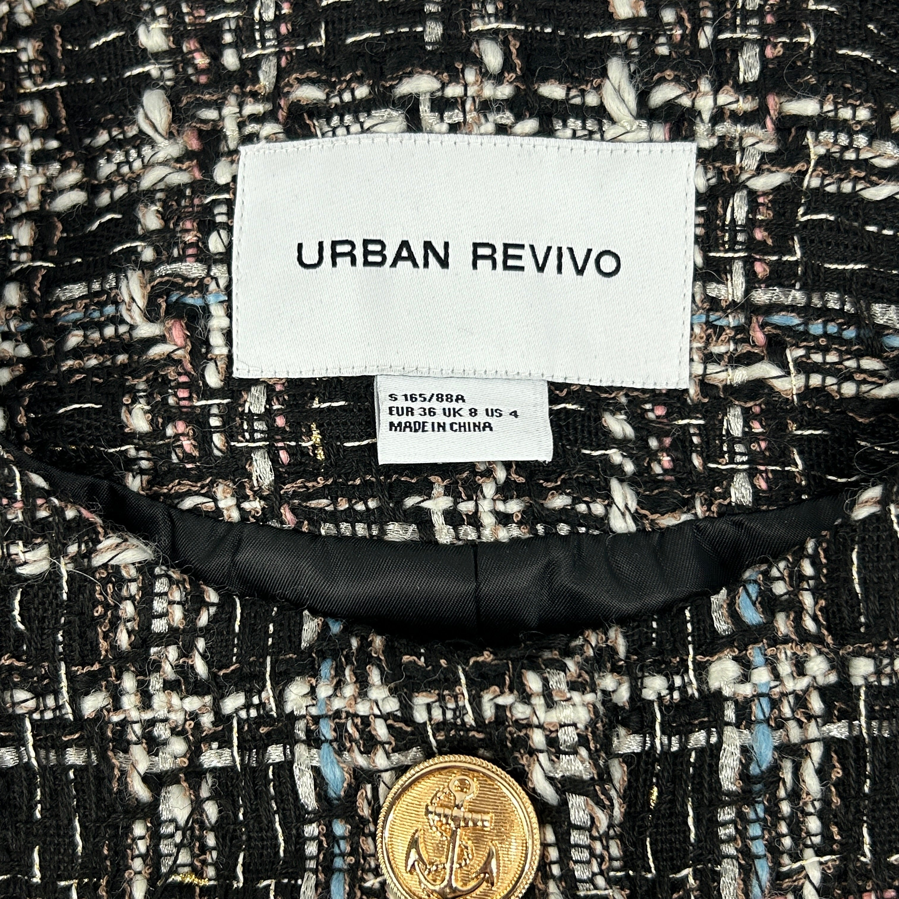 URBAN REVIVO Black/White Cropped Long Sleeve Blazer w/accent gold buttons