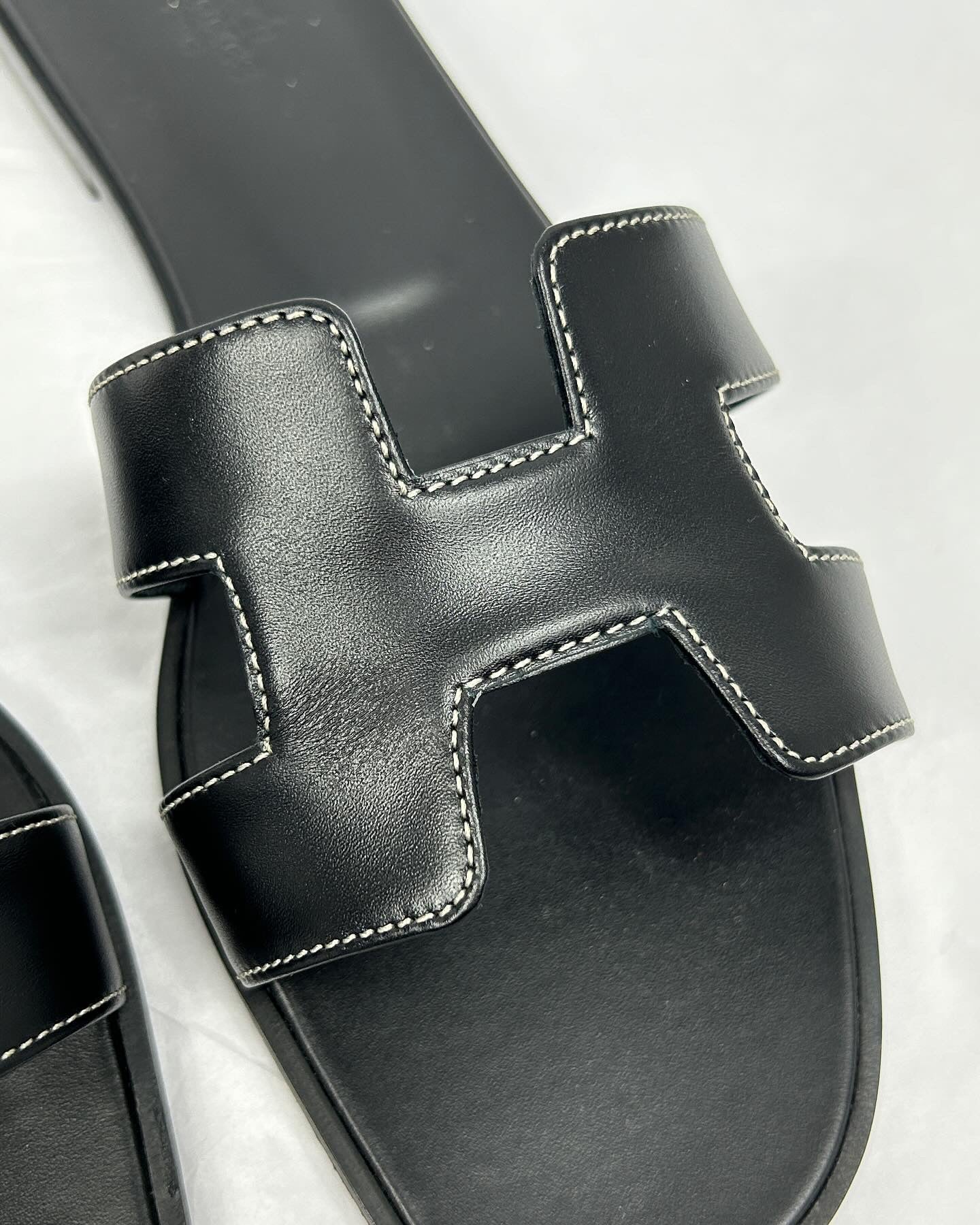 Black Calfskin Leather Oran Sandals