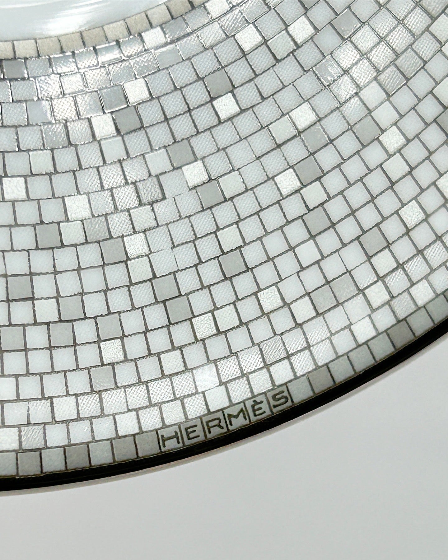Mosaic Platinum 24 Coffee Cup/Saucer 2 Sets