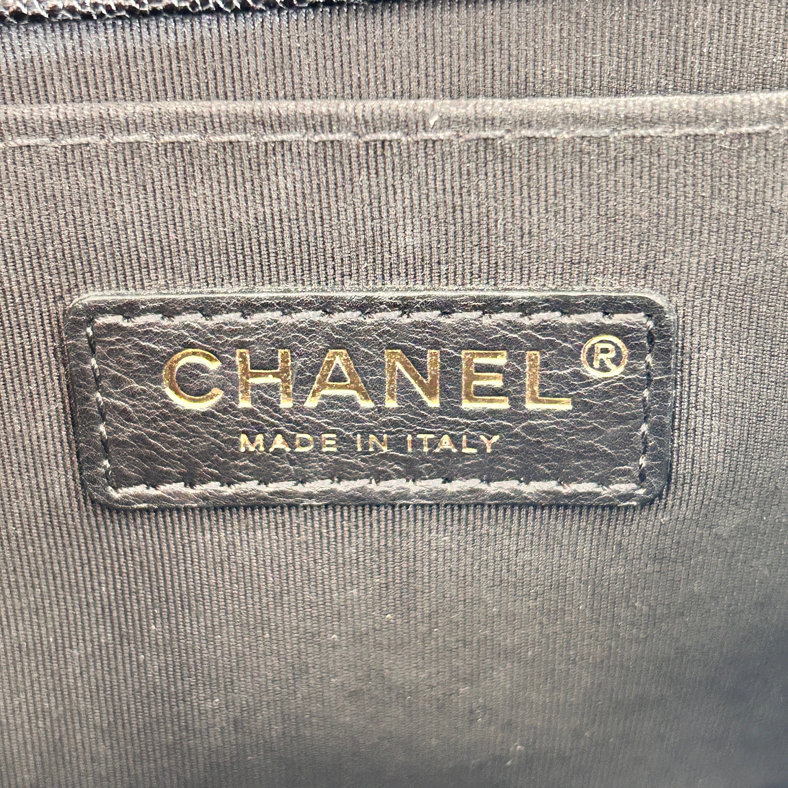 Black Caviar Chevron Old Medium Boy Bag w/LGHW