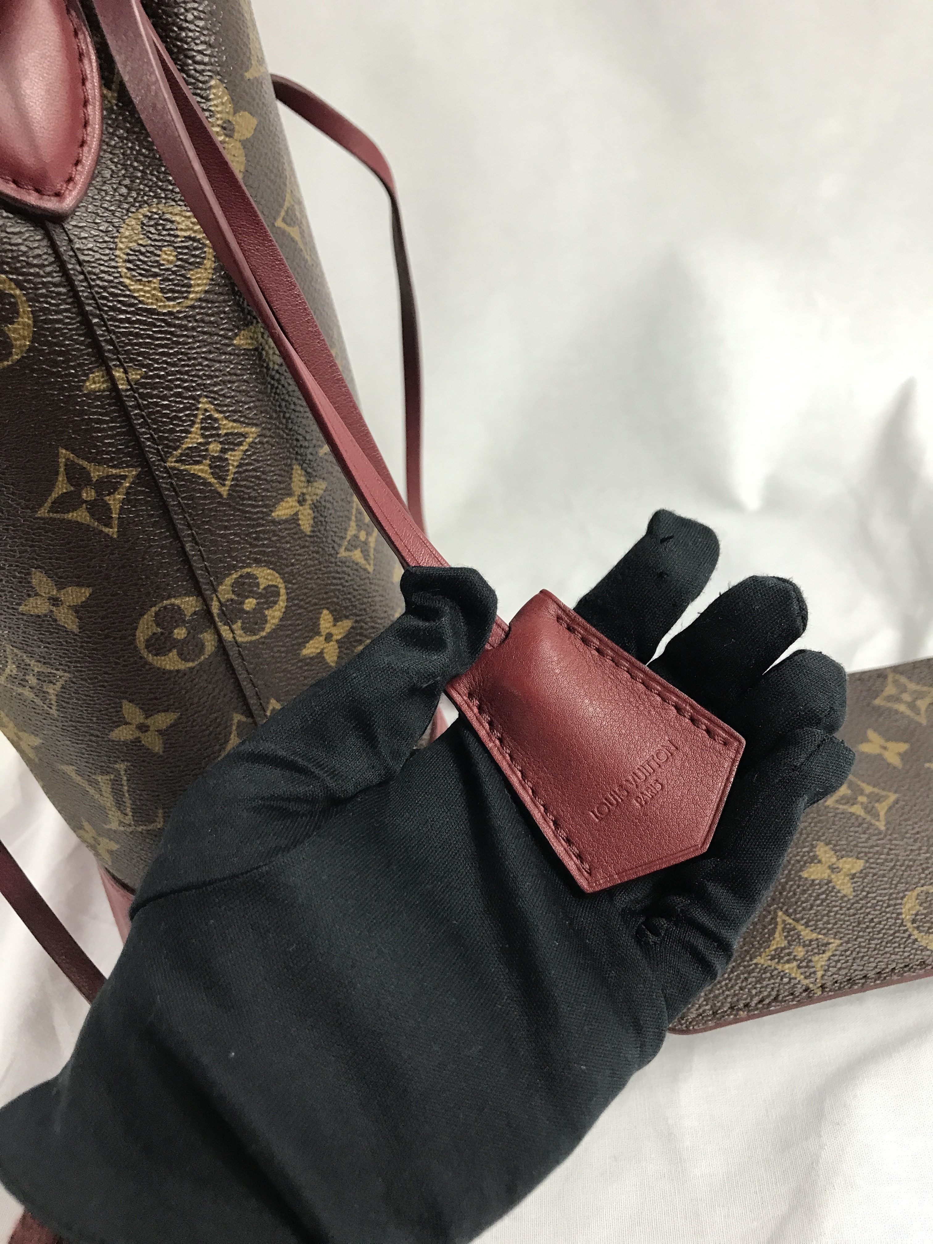 Monogram Coated Canvas/ Burgundy Leather Bucket Shoulder Bag w/ removable pouch w/RHW