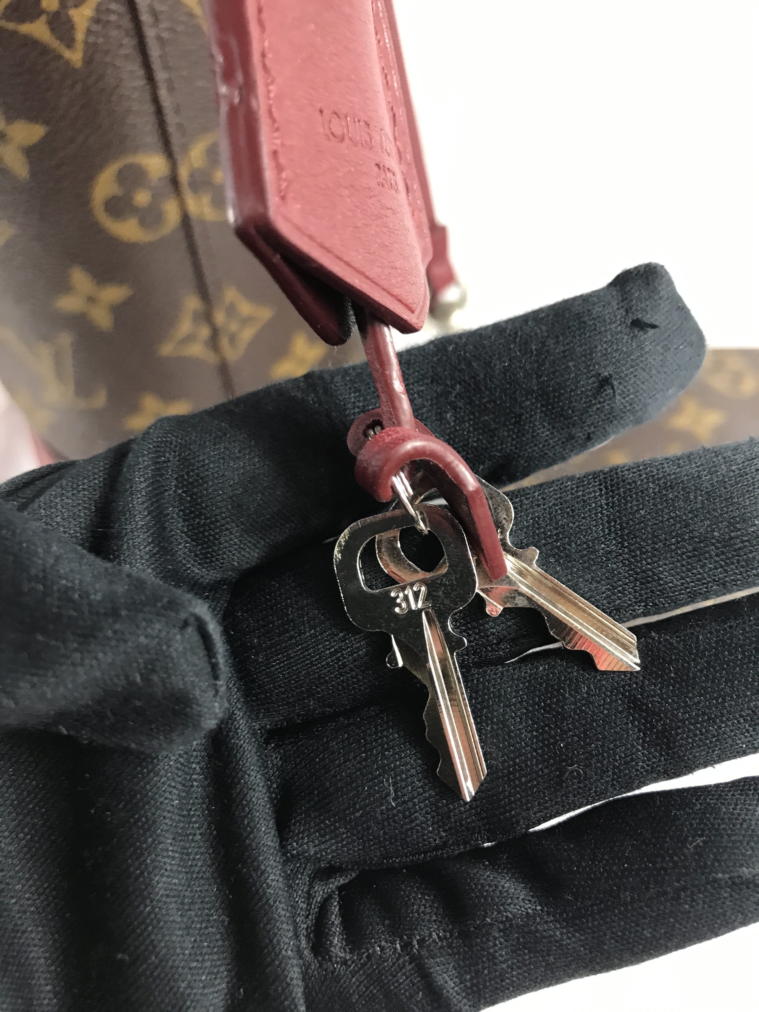 Monogram Coated Canvas/ Burgundy Leather Bucket Shoulder Bag w/ removable pouch w/RHW