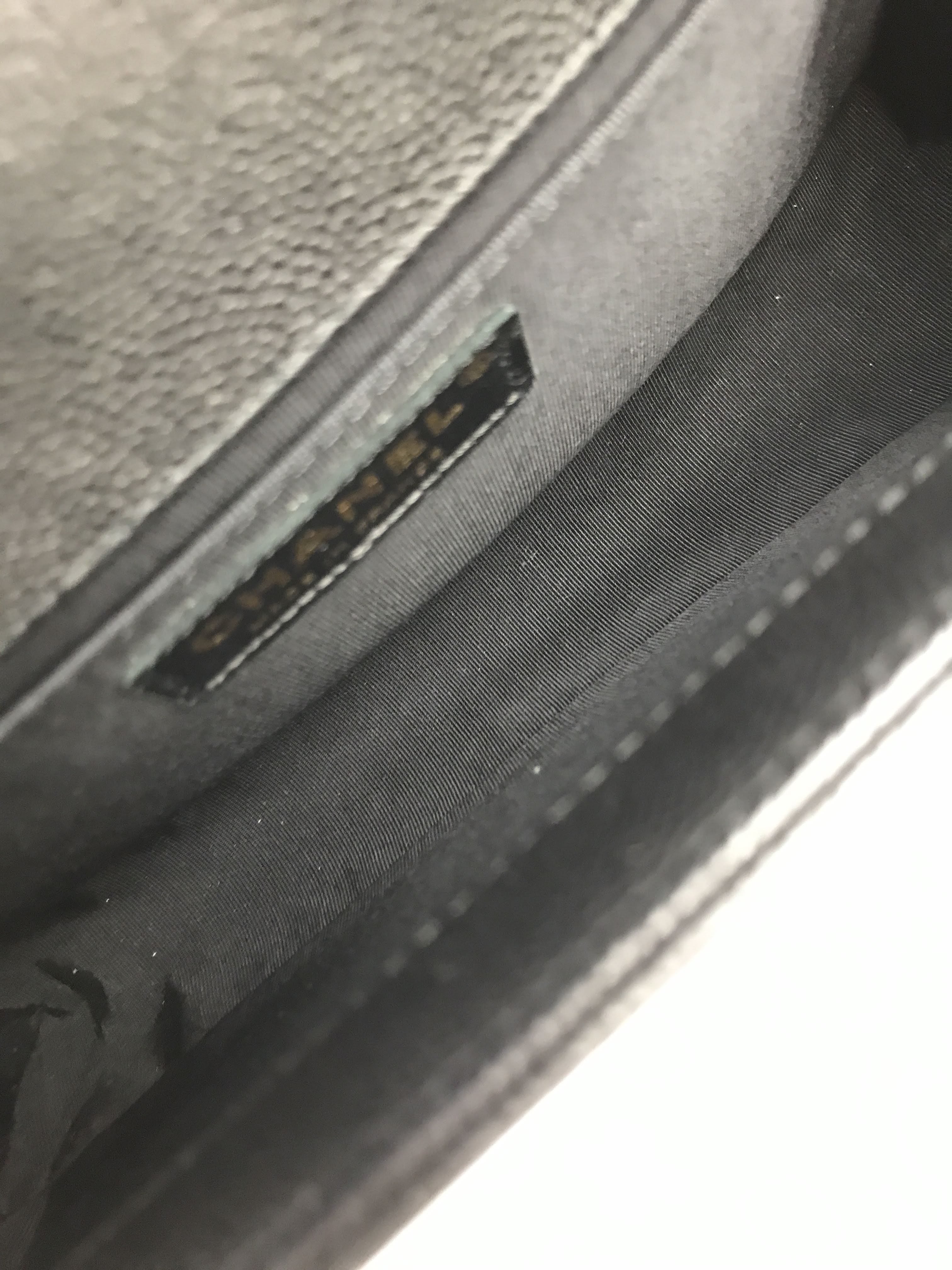 Black Caviar Medium Boy Bag w/Shiny LGHW
