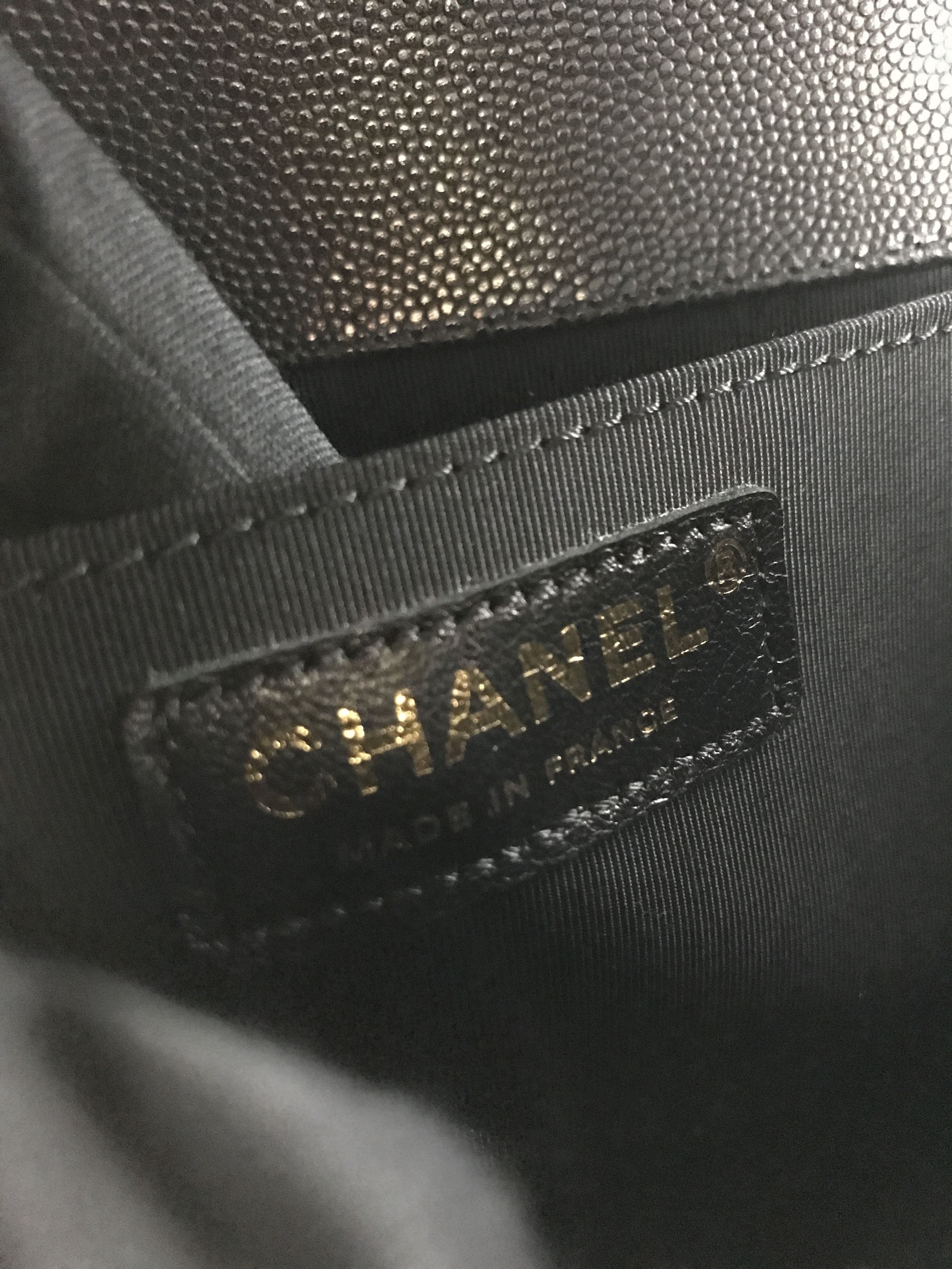 Black Caviar Medium Boy Bag w/Shiny LGHW