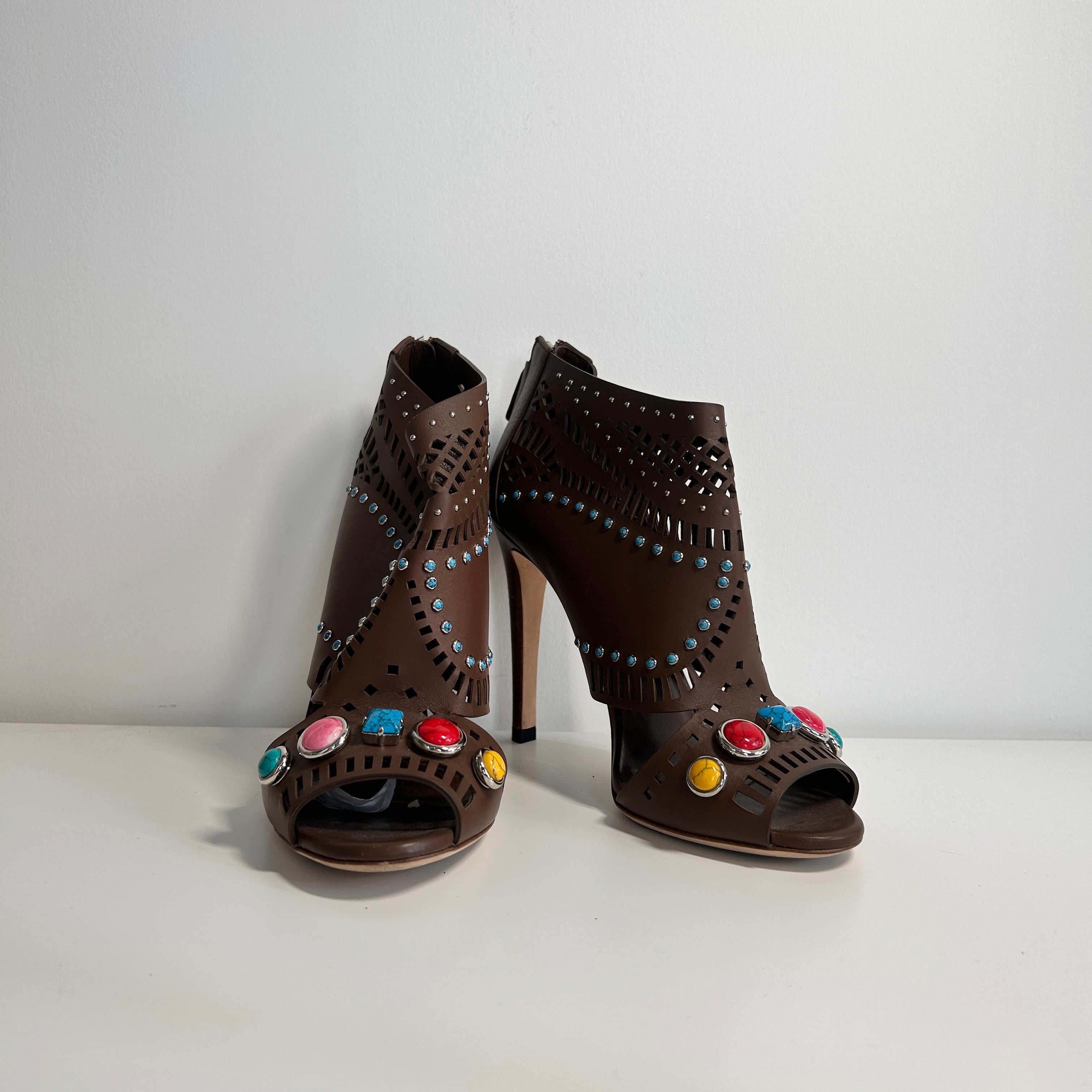 Brown Leather Cutout Accent Pumps