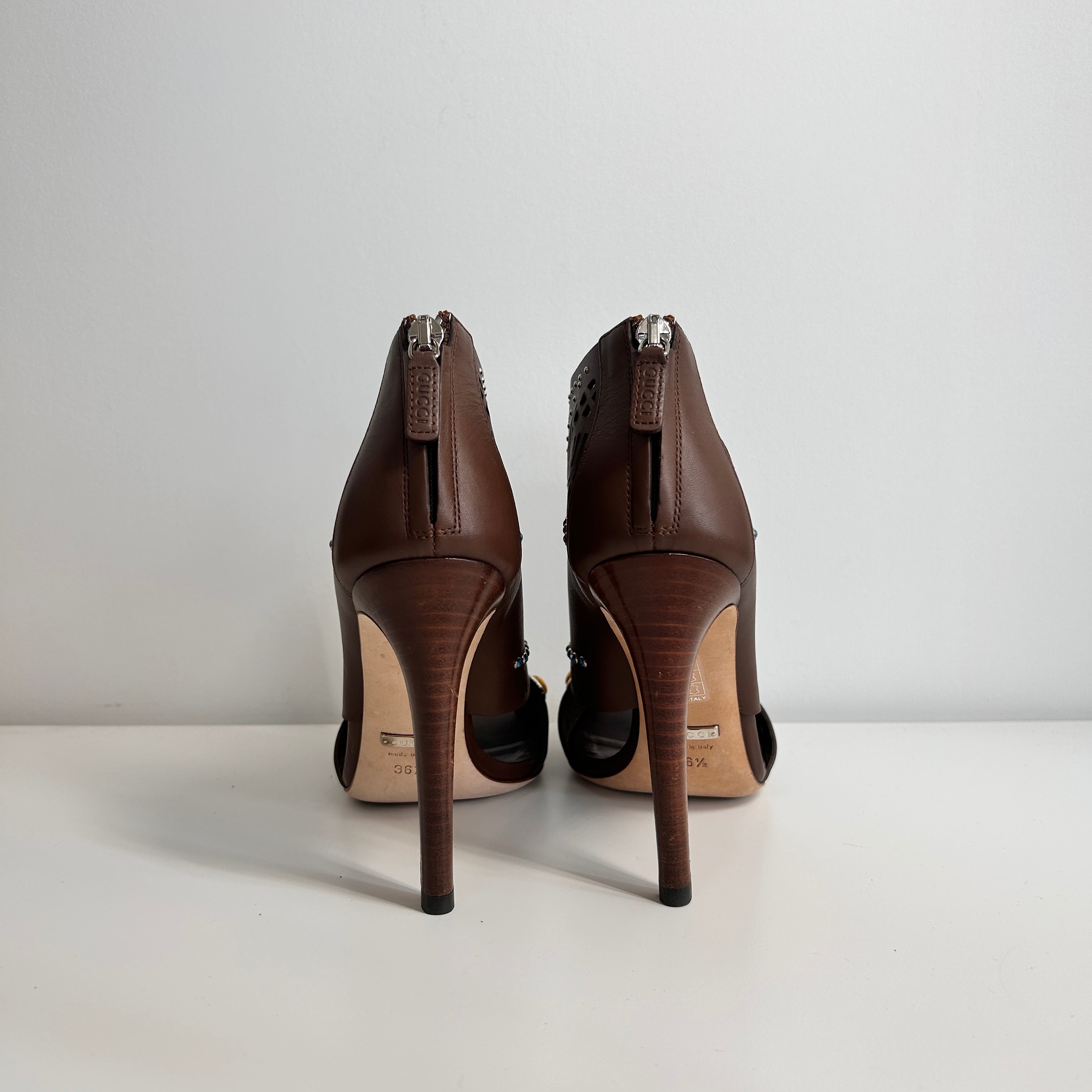 Brown Leather Cutout Accent Pumps