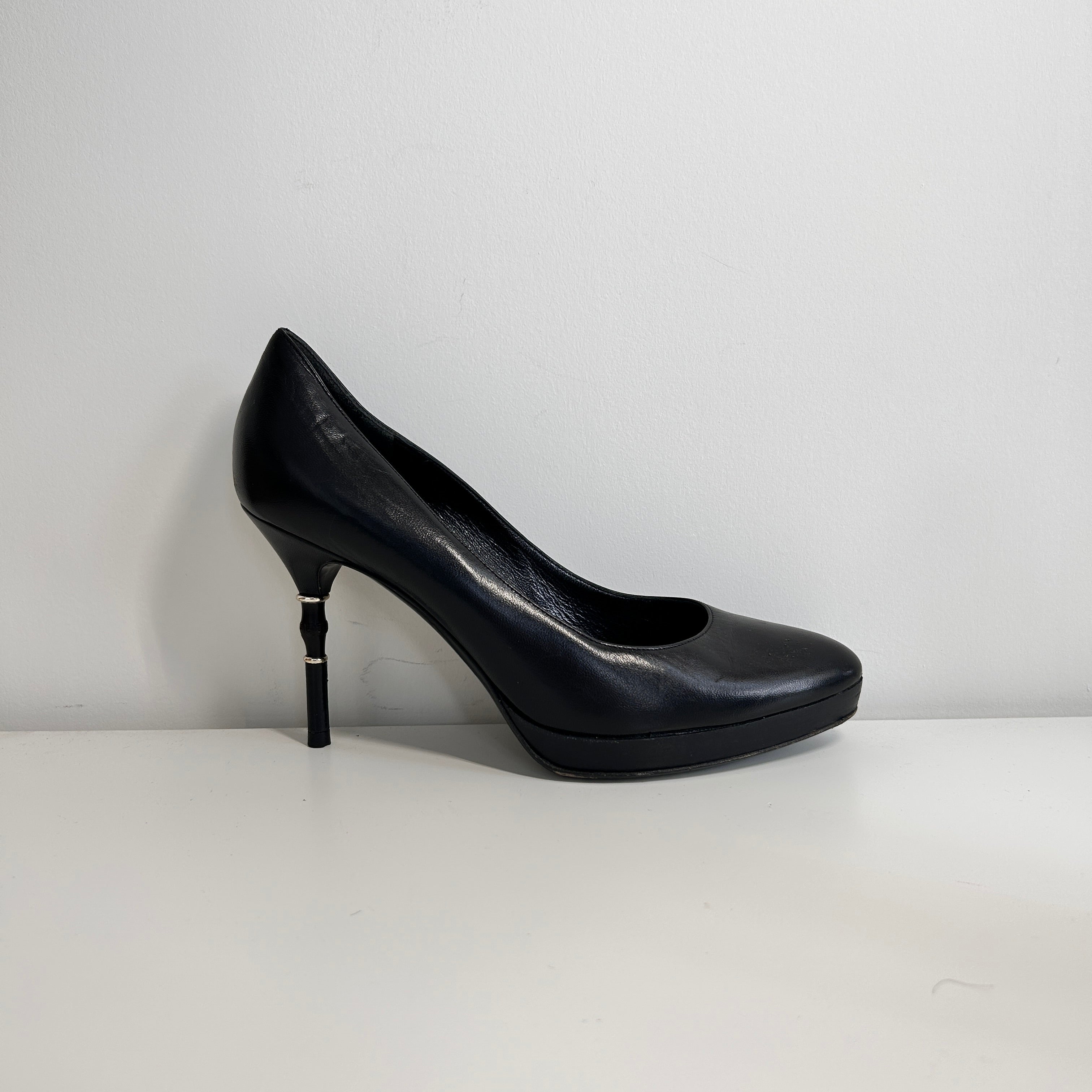 Black Leather Bamboo Accent Pumps