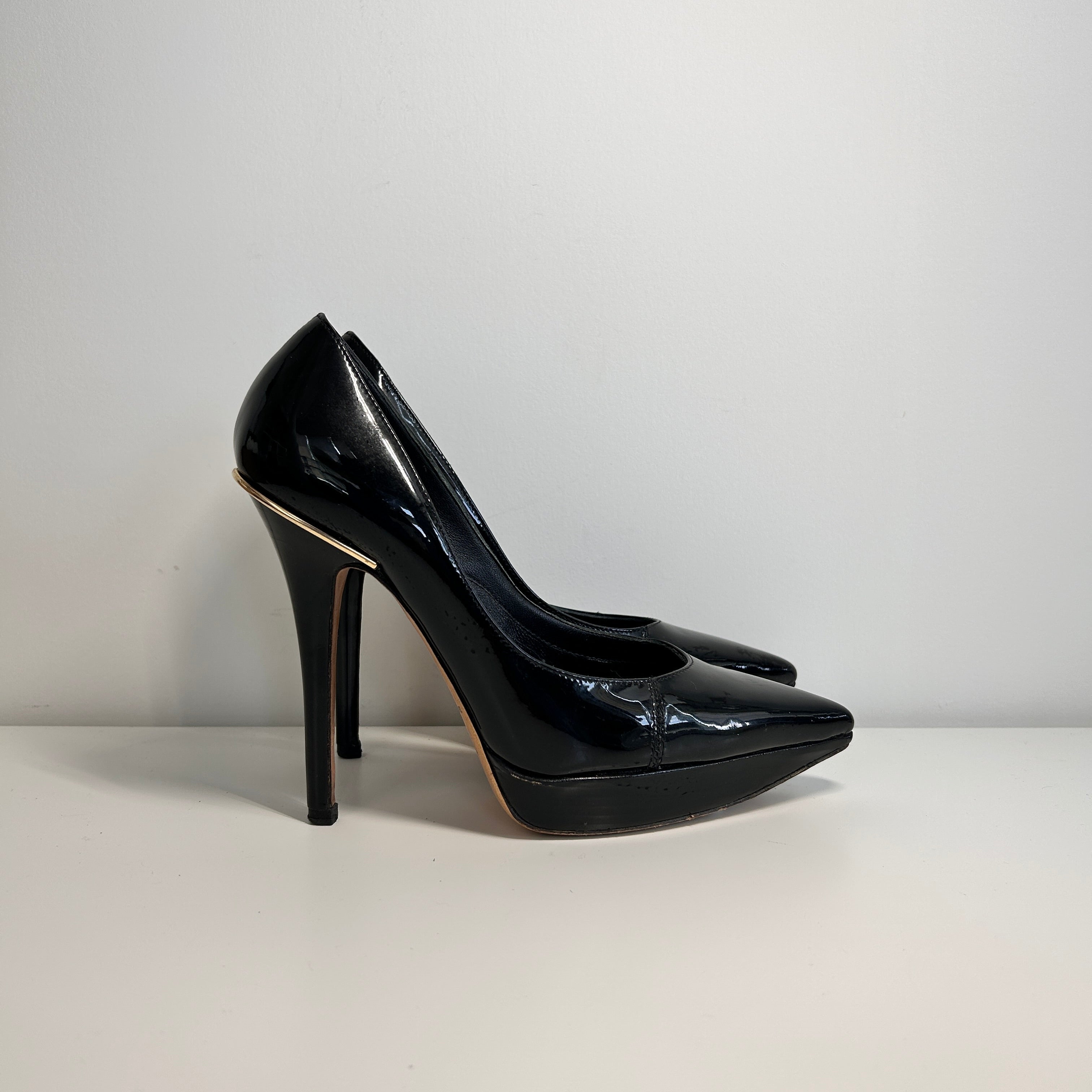 Black Patent Leather Pointed Toe Pumps