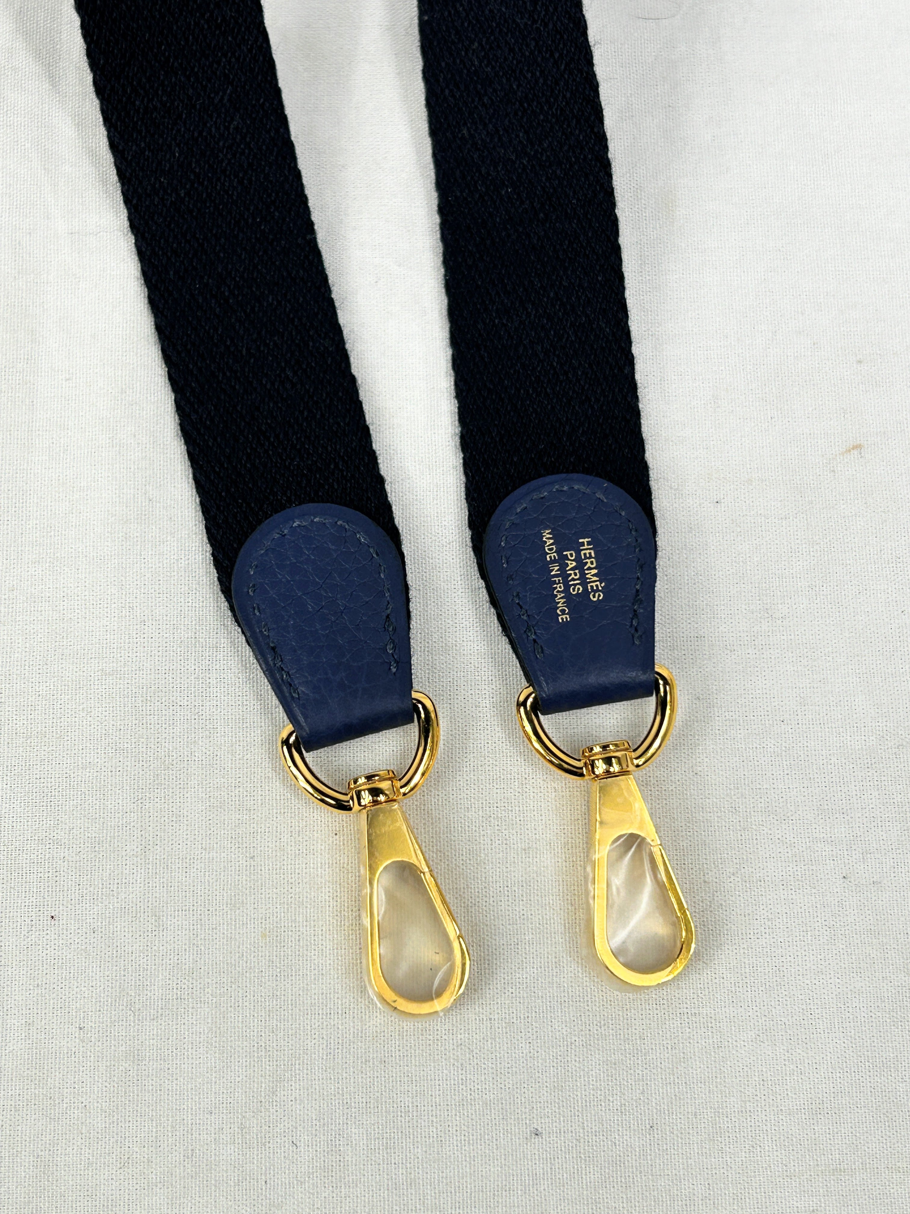 Blue Maurice Saphire/Blue Indigo Amazon Taurillon Evelyn 16 TPM w/ GHW