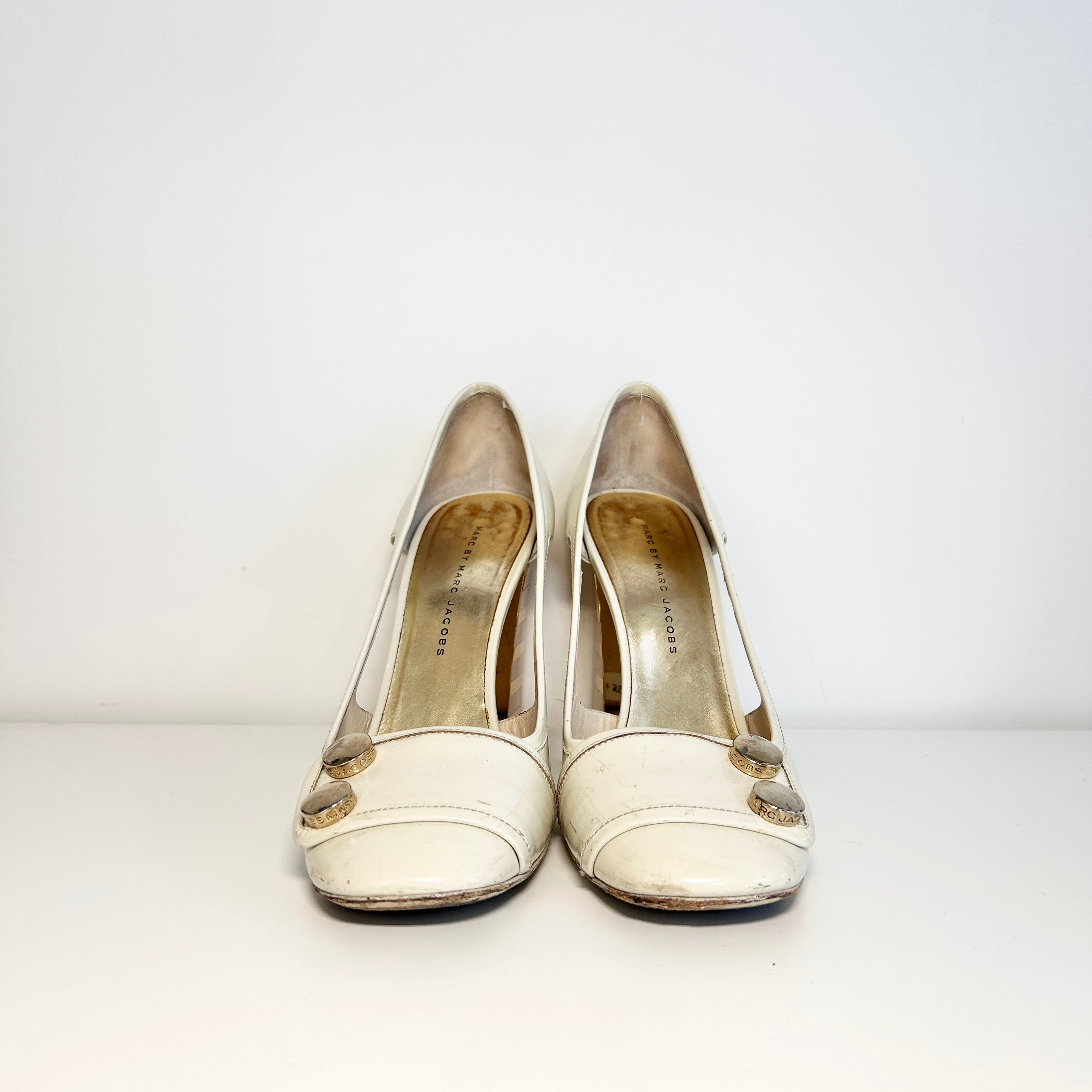 Cream Leather Cutout Pumps