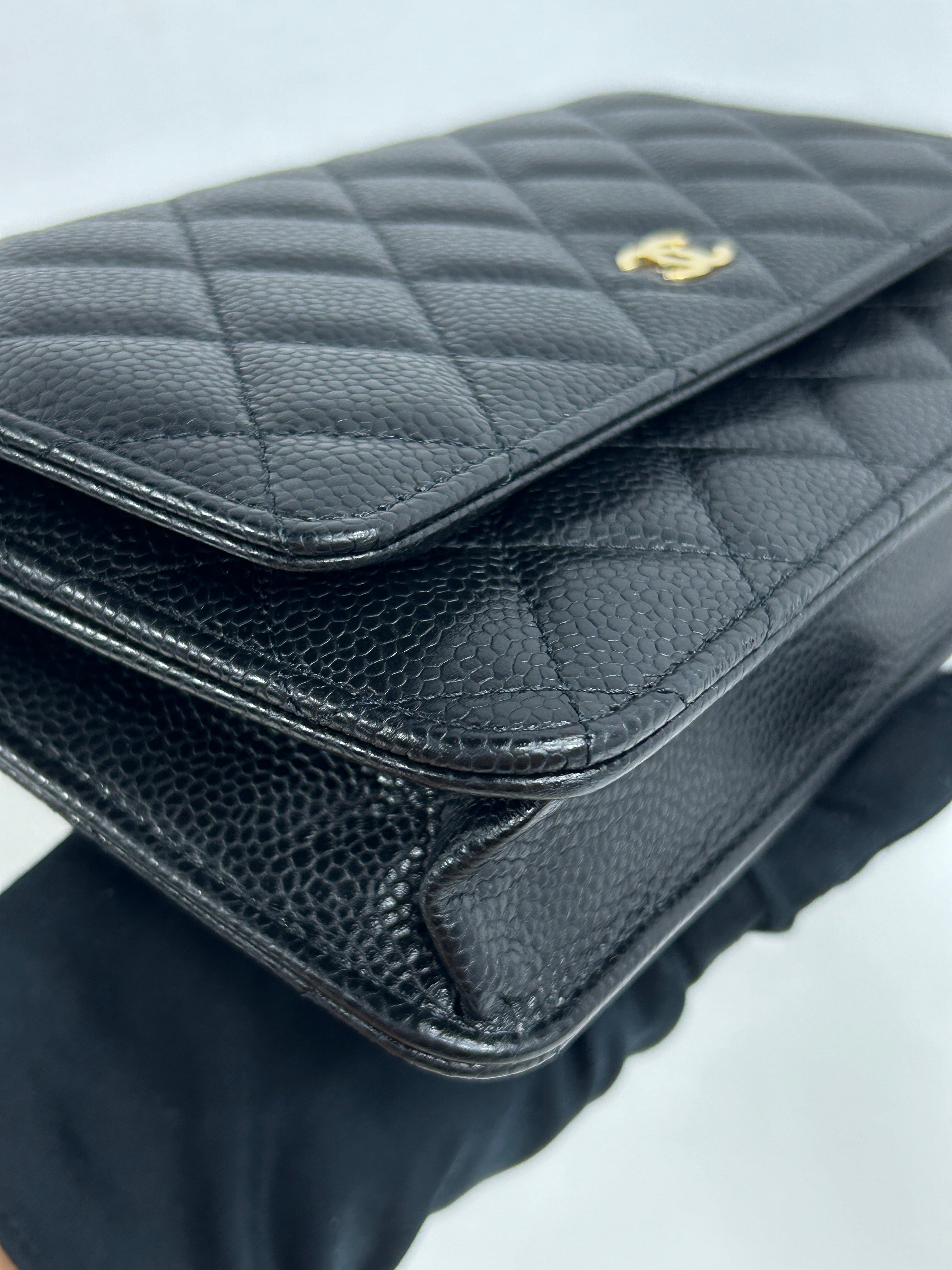 Black Caviar Quilted Wallet On Chain w/GHW