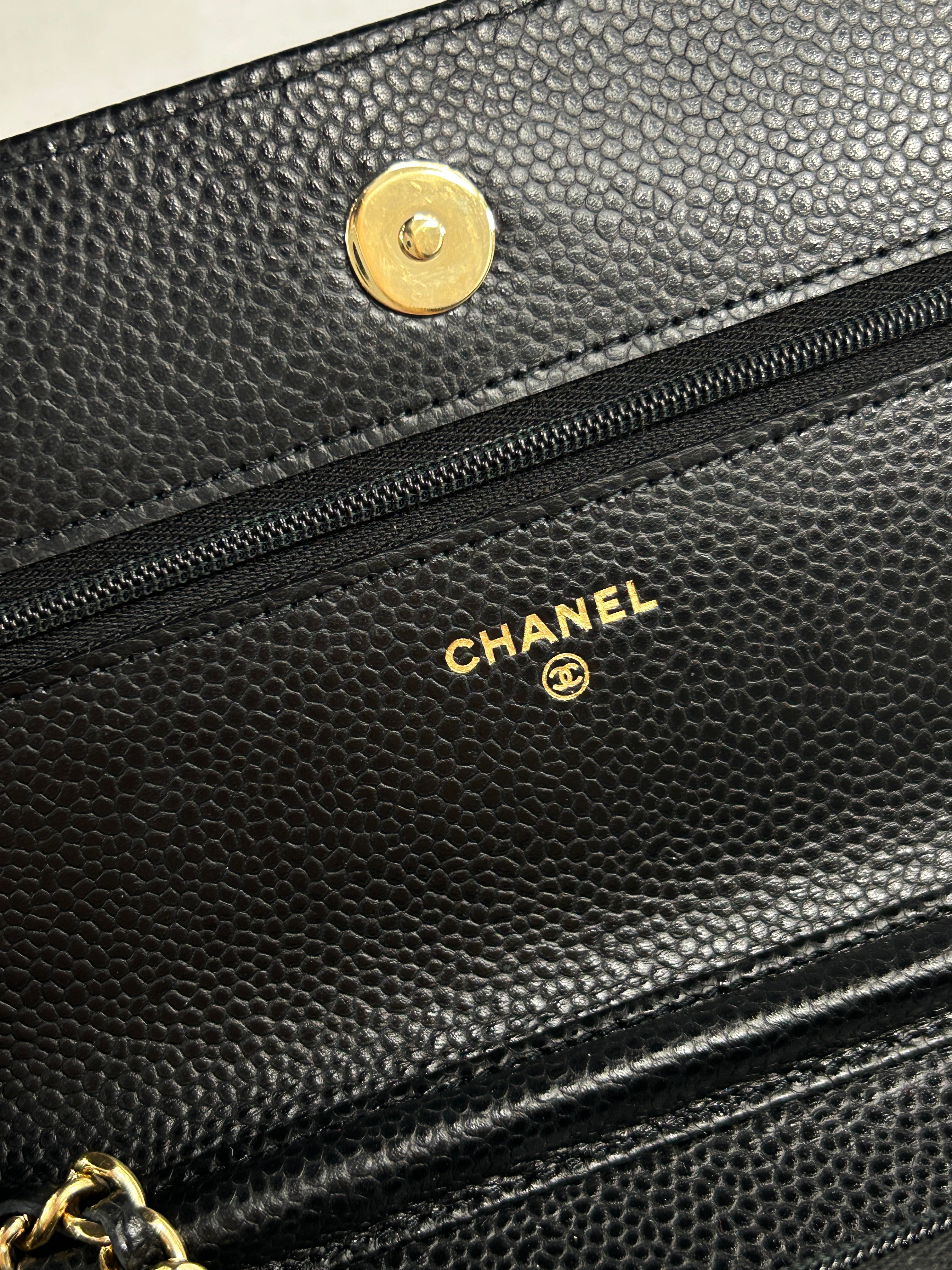 Black Caviar Quilted Wallet On Chain w/GHW
