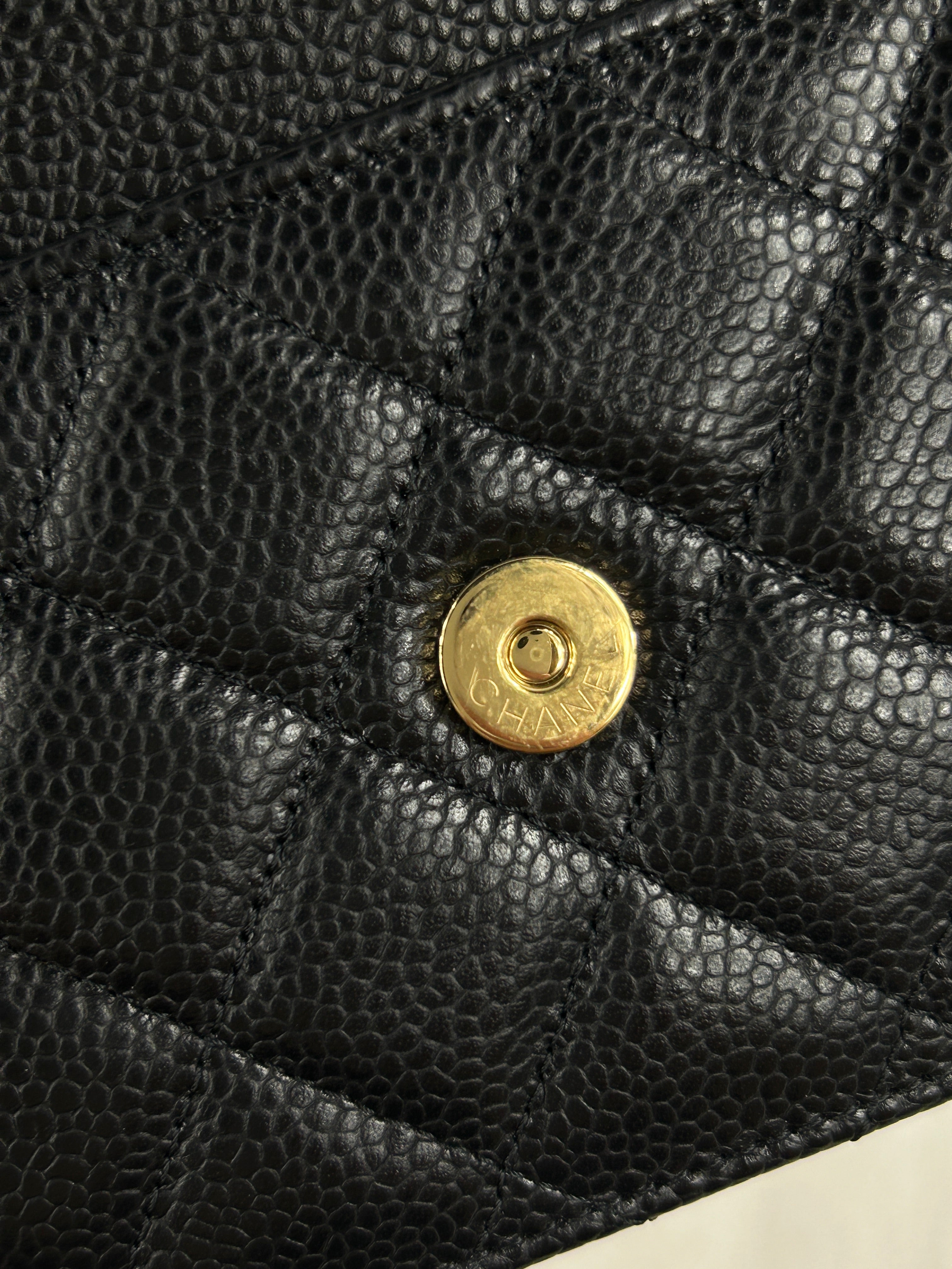 Black Caviar Quilted Wallet On Chain w/GHW