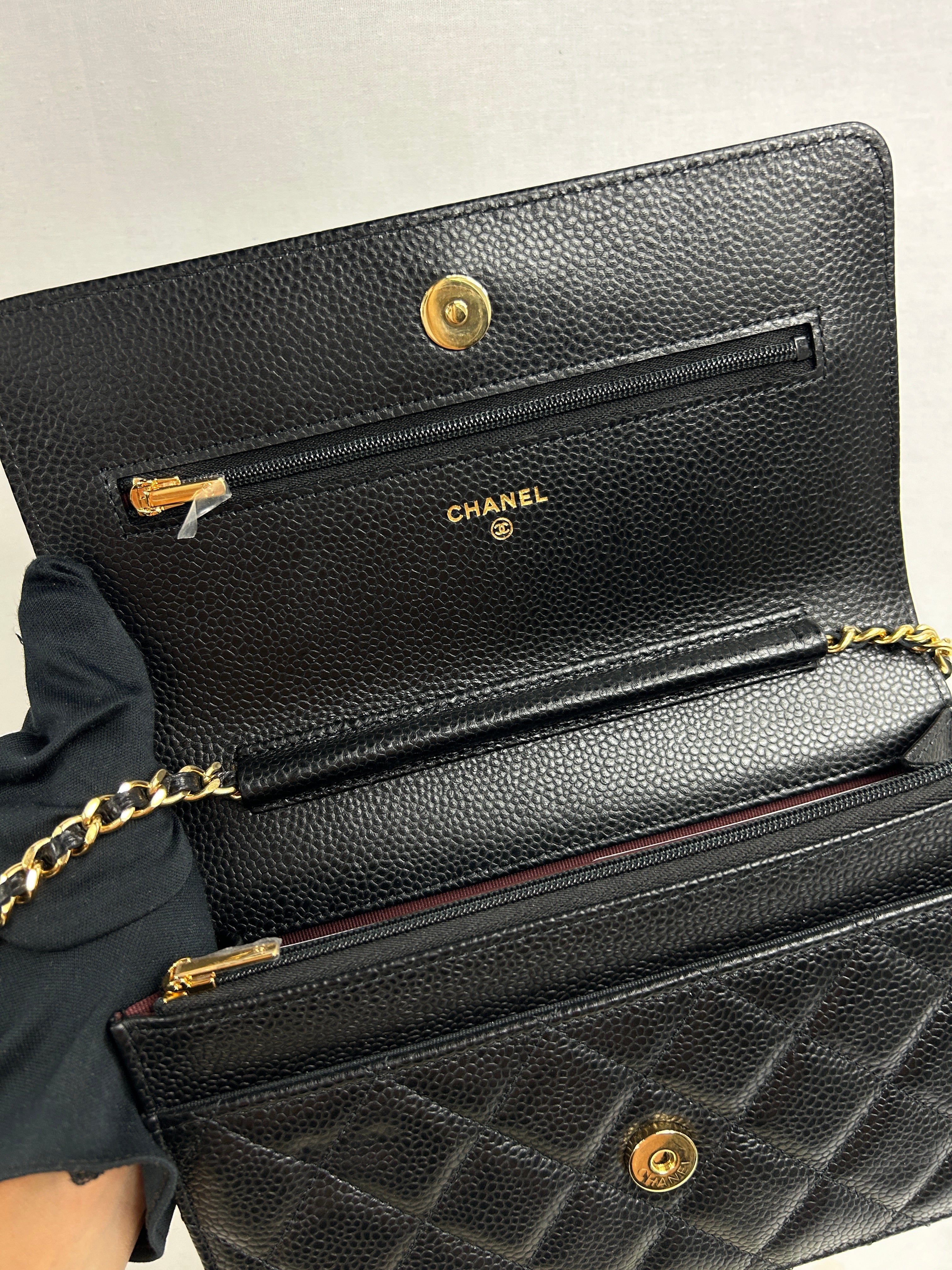 Black Caviar Quilted Wallet On Chain w/GHW