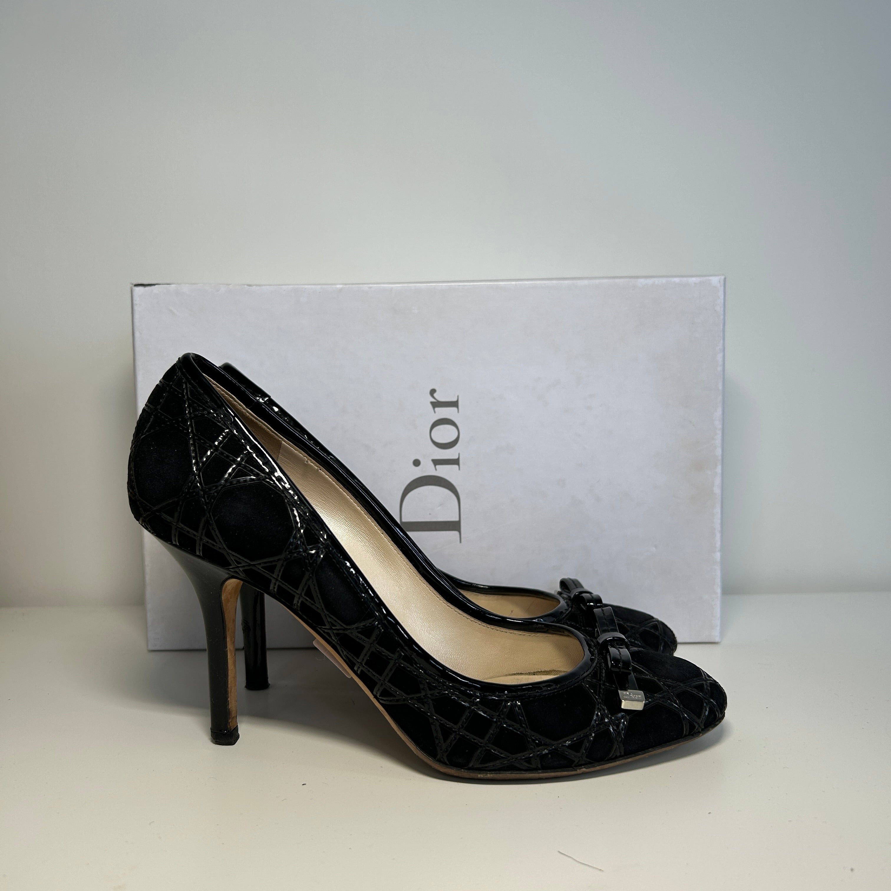 Black Cannage Leather Bow Pumps