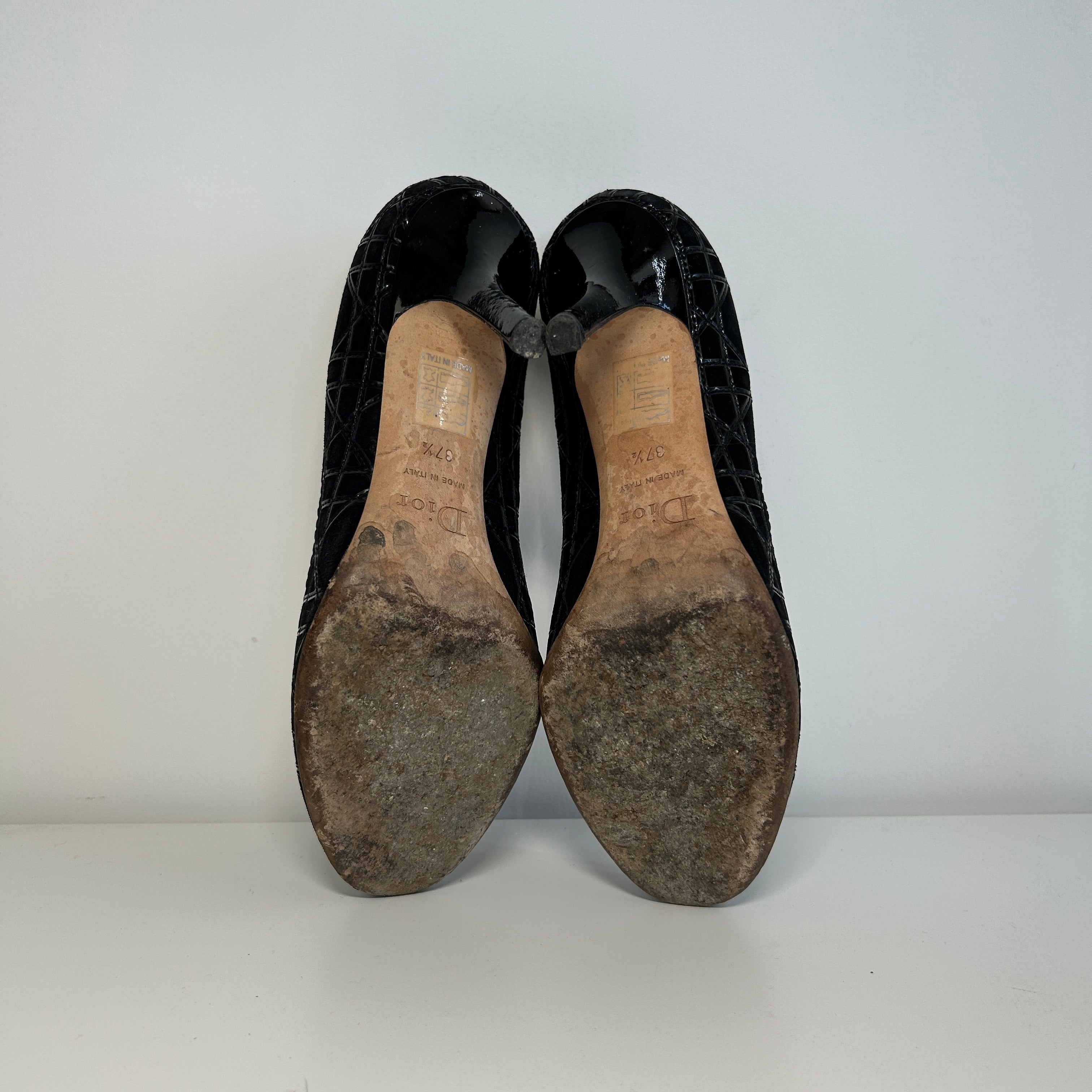 Black Cannage Leather Bow Pumps