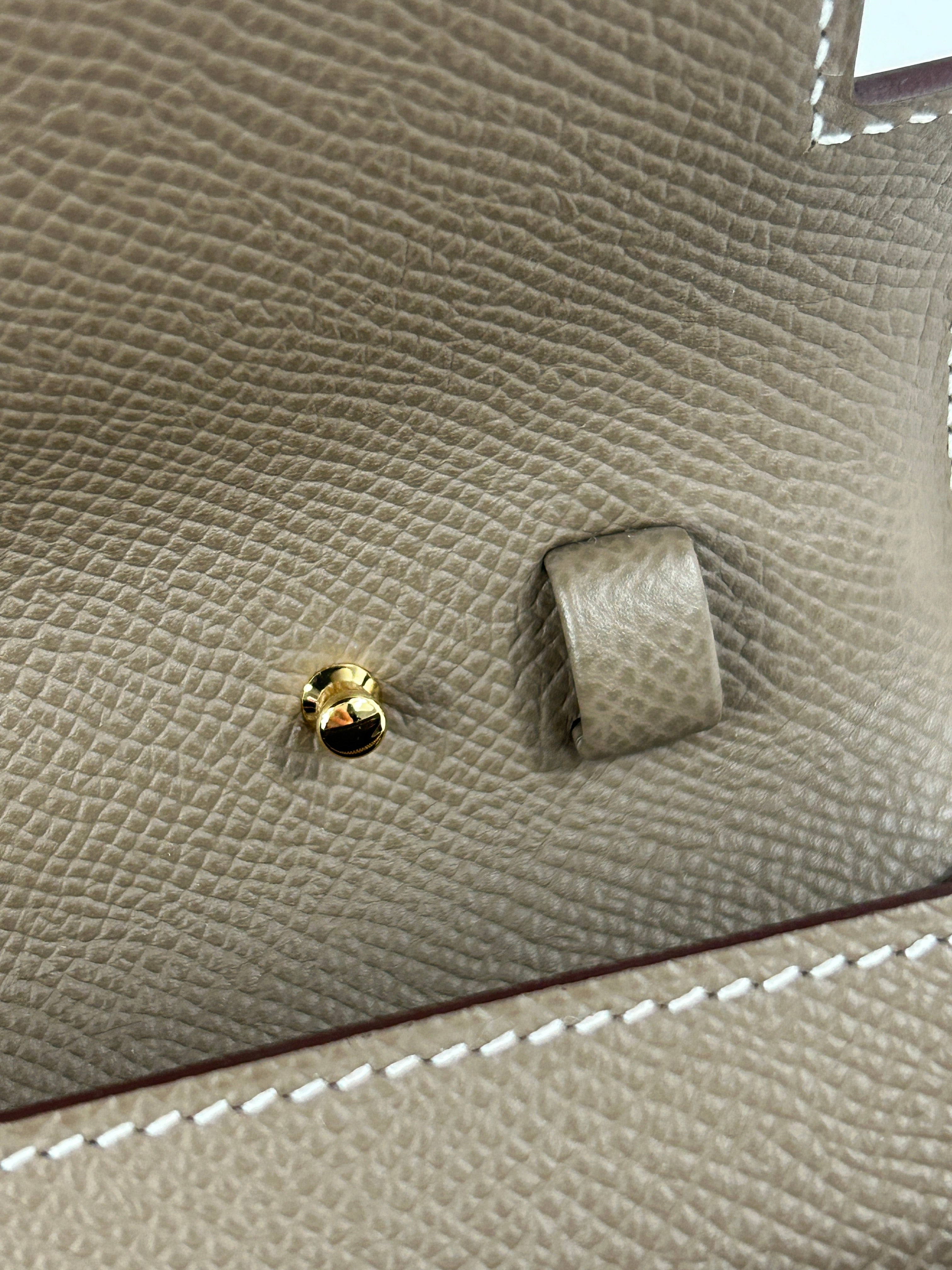 Etoupe Epsom Leather Kelly To Go Wallet w/GHW