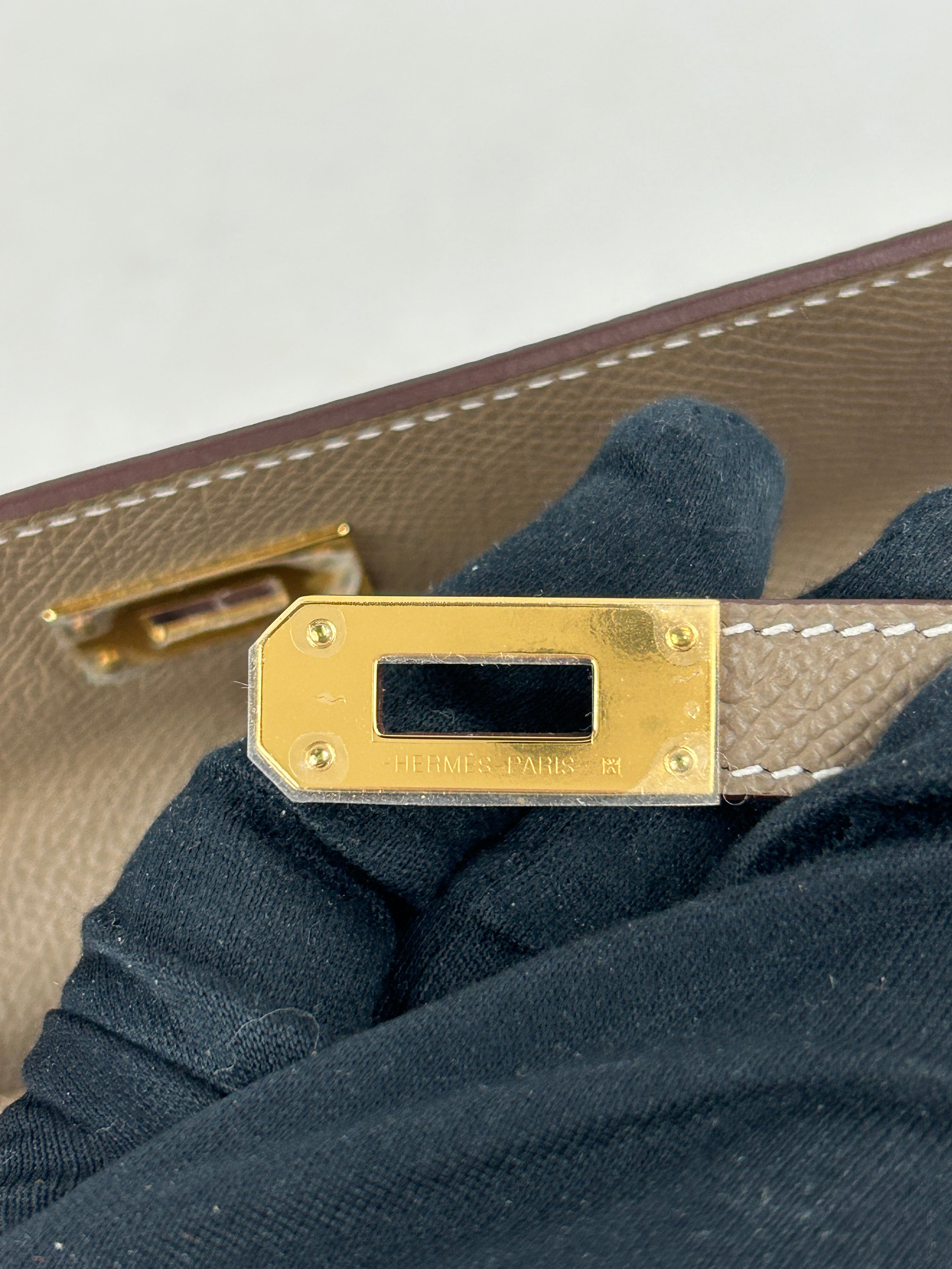 Etoupe Epsom Leather Kelly To Go Wallet w/GHW