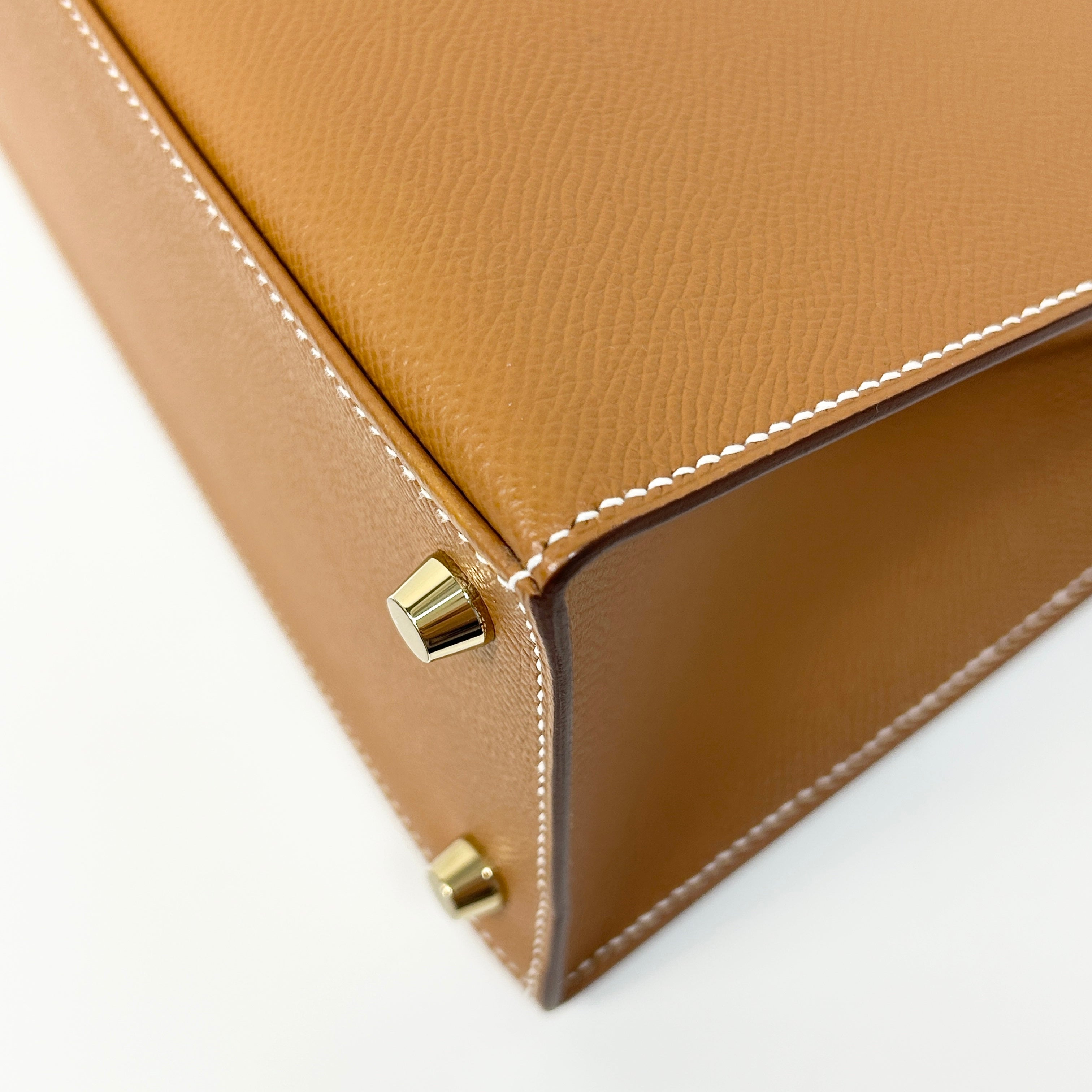 Gold Epsom Kelly Sellier 28