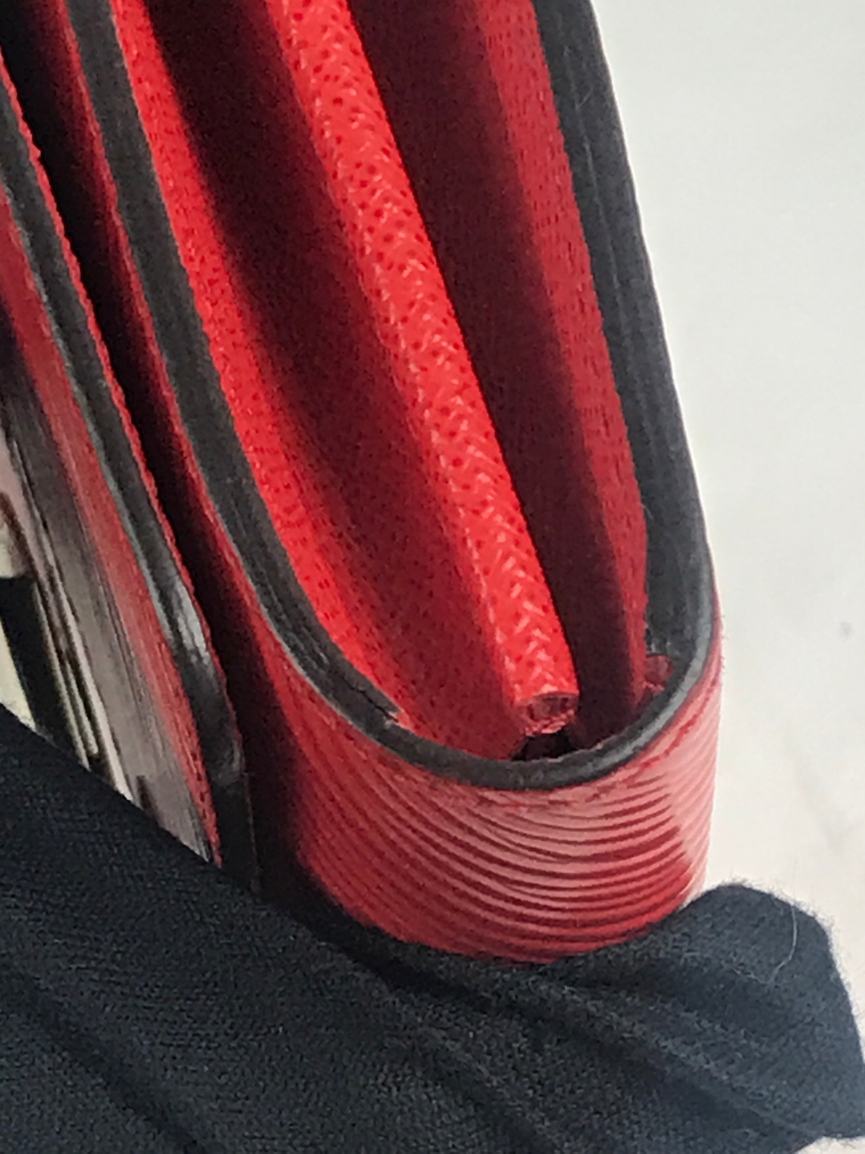 Poppy Epi Leather Twist Wallet W/SHW