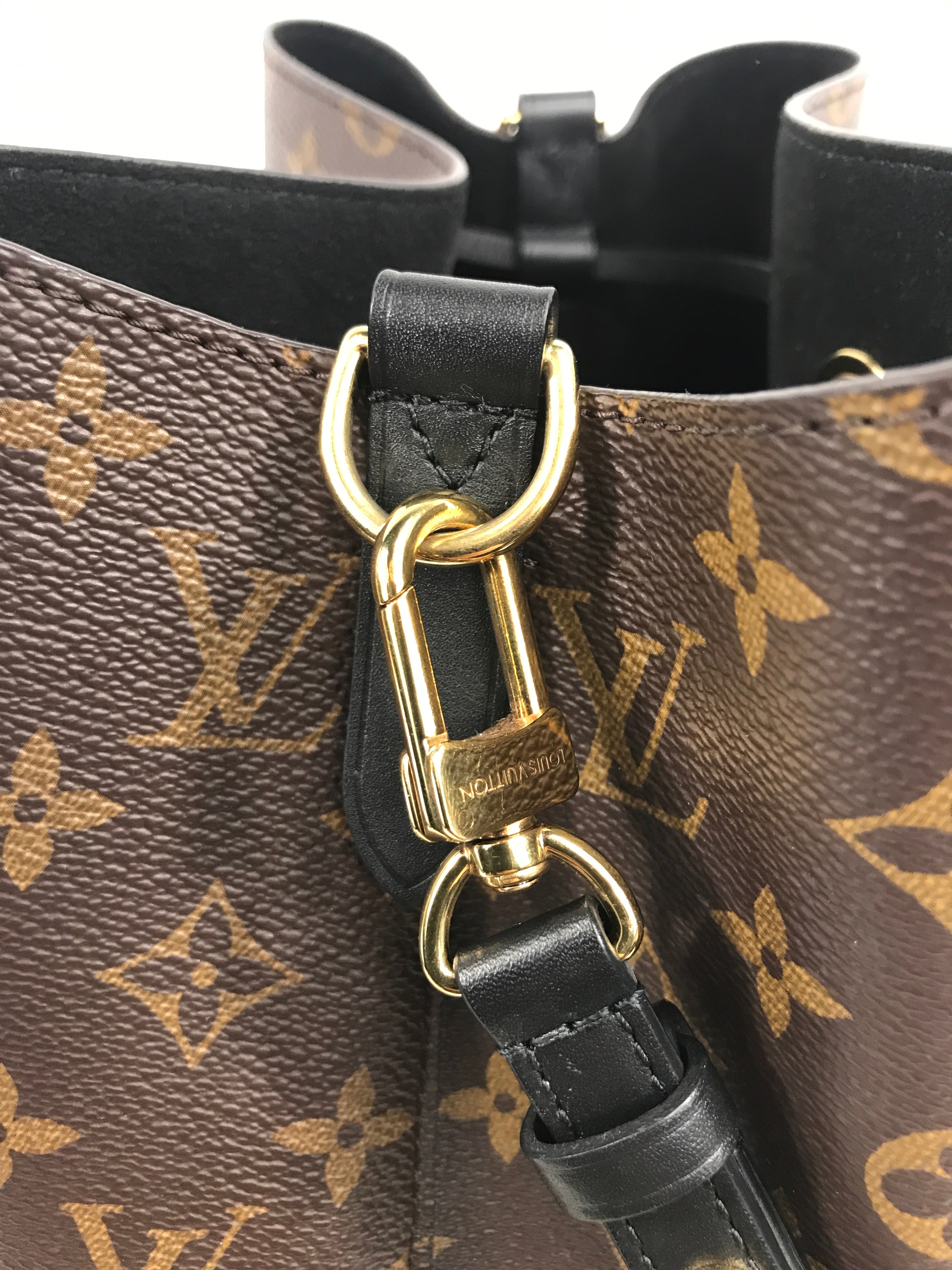 Monogram Coated Canvas Noir NeoNoe MM Bucket Bag w/GHW