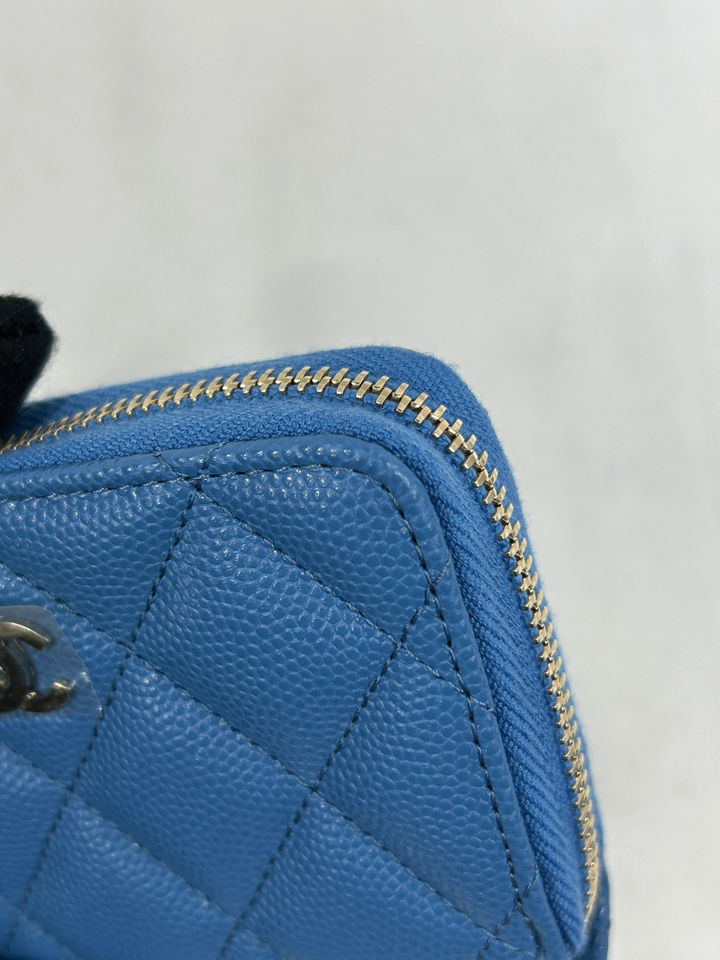 Blue Caviar Quilted Card Coin Pouch w/GHW