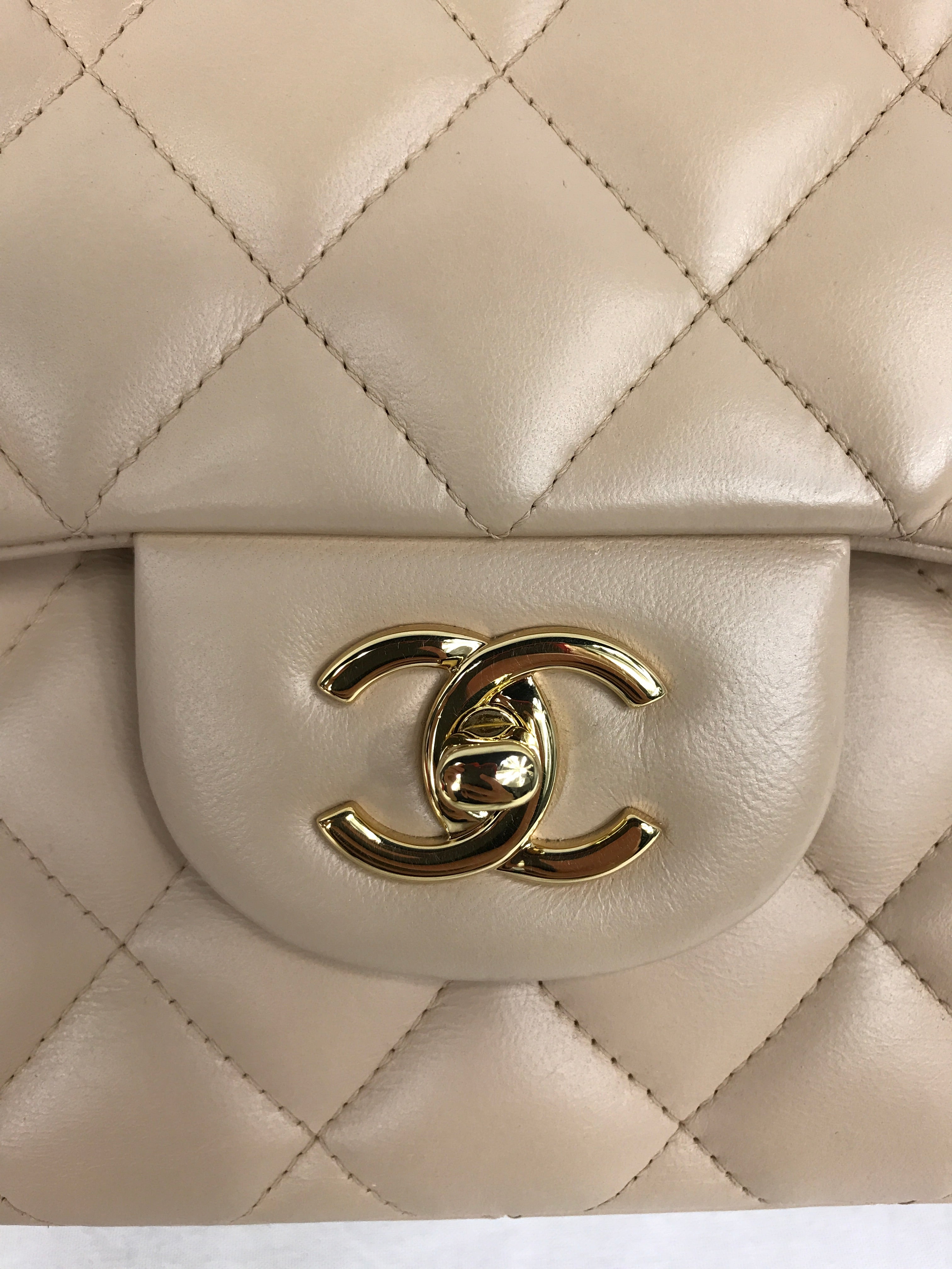 Beige Clair Quilted Lambskin Jumbo w/GHW