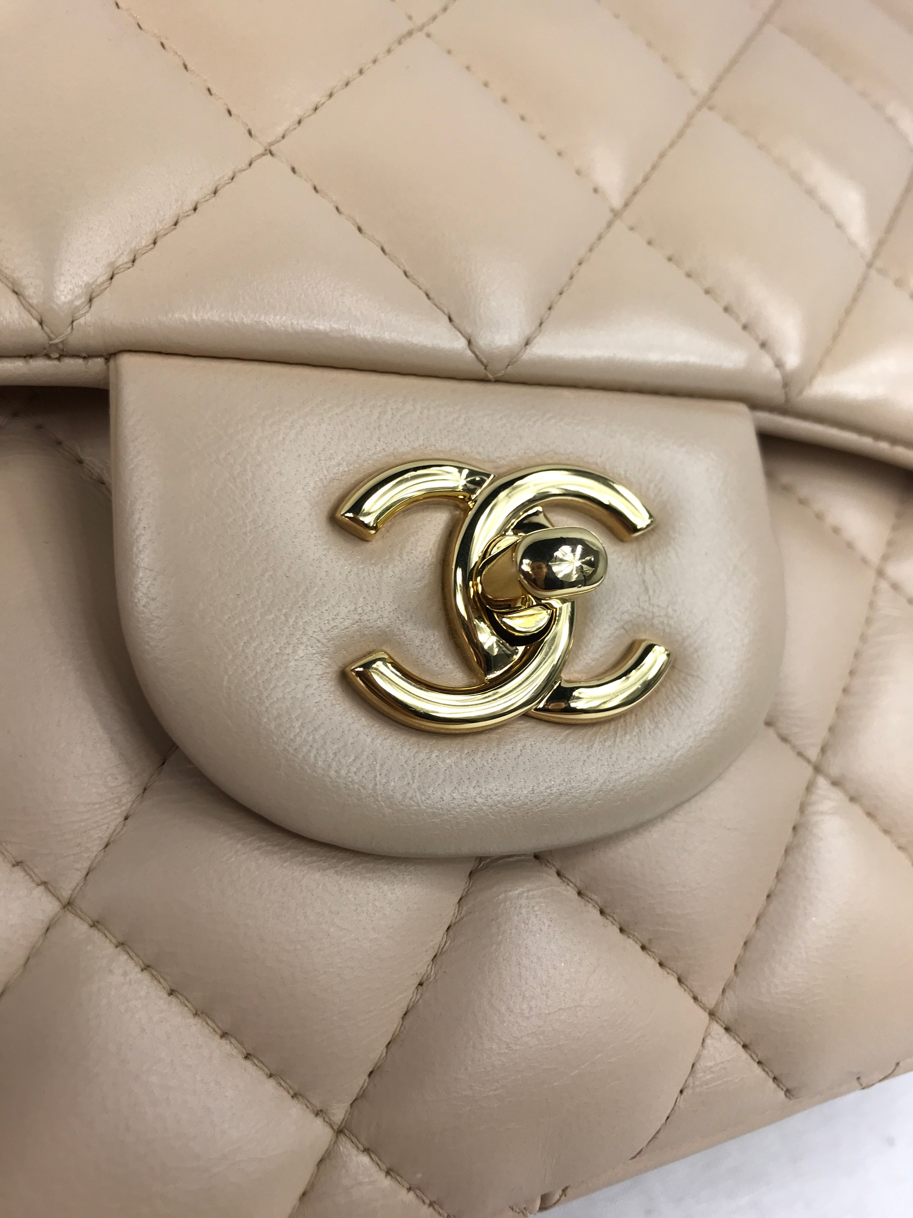 Beige Clair Quilted Lambskin Jumbo w/GHW