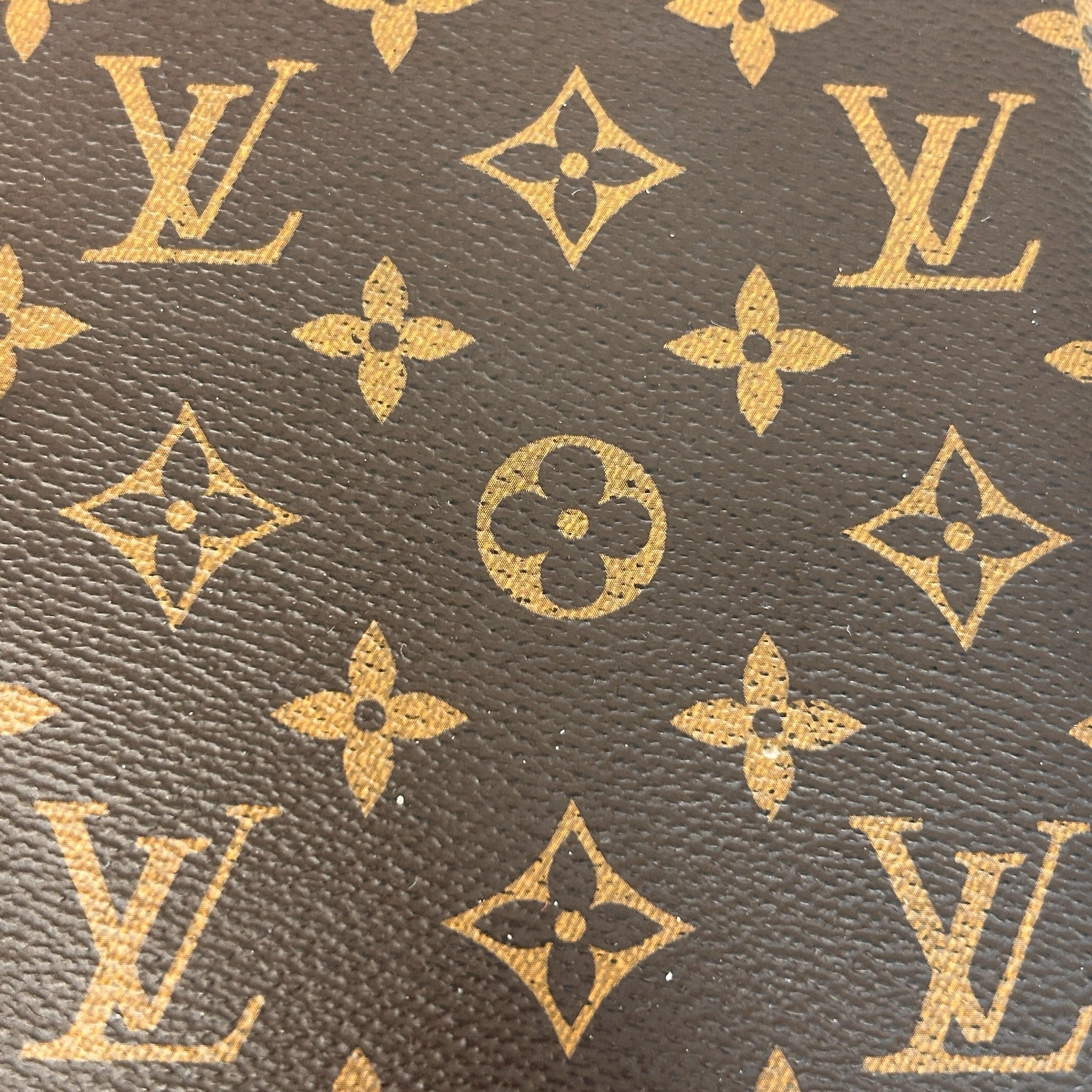 Monogram Canvas Medium Ring Agenda Cover - Haute Classics