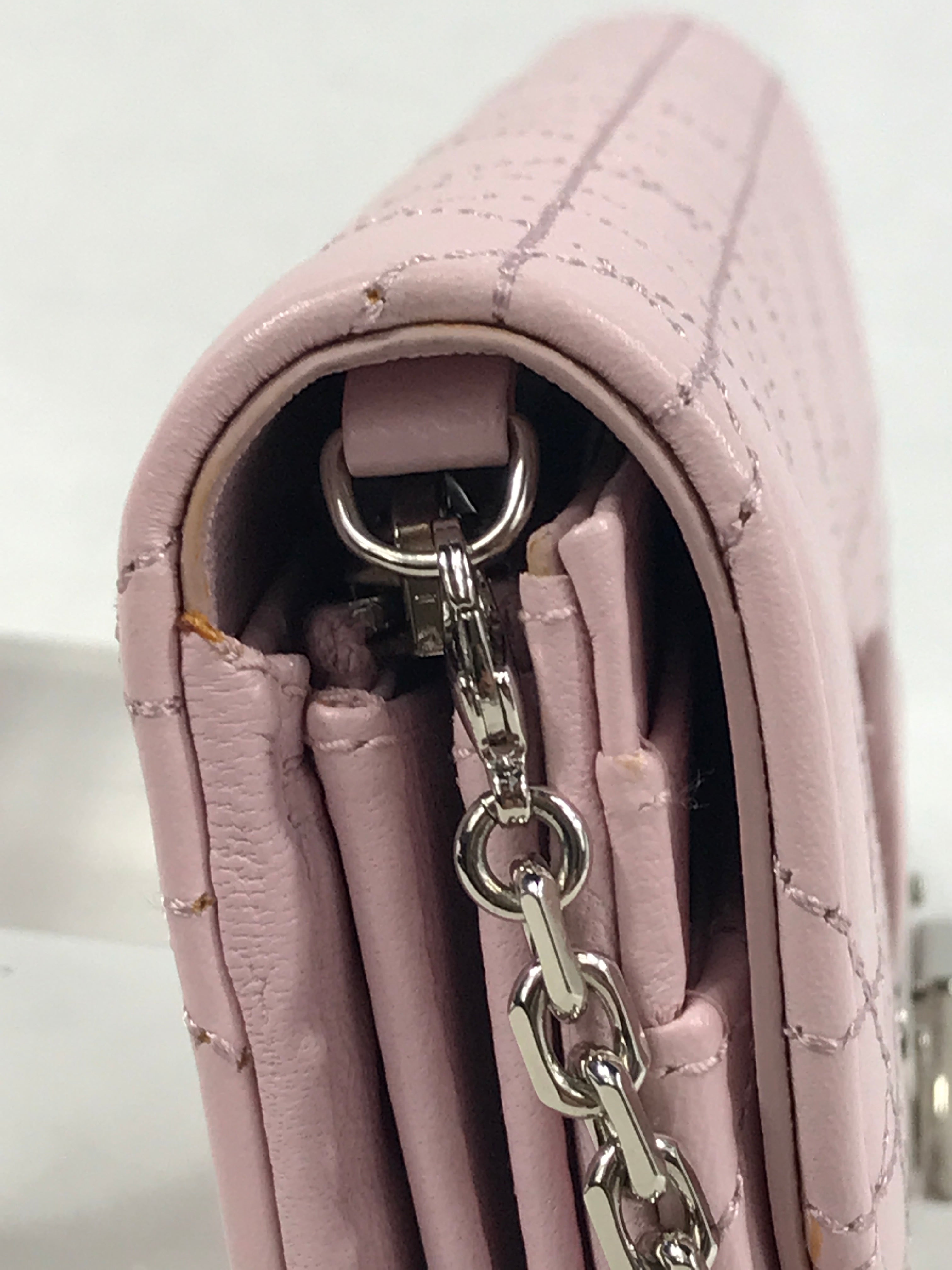 Pink Leather Wallet On Chain W/SHW