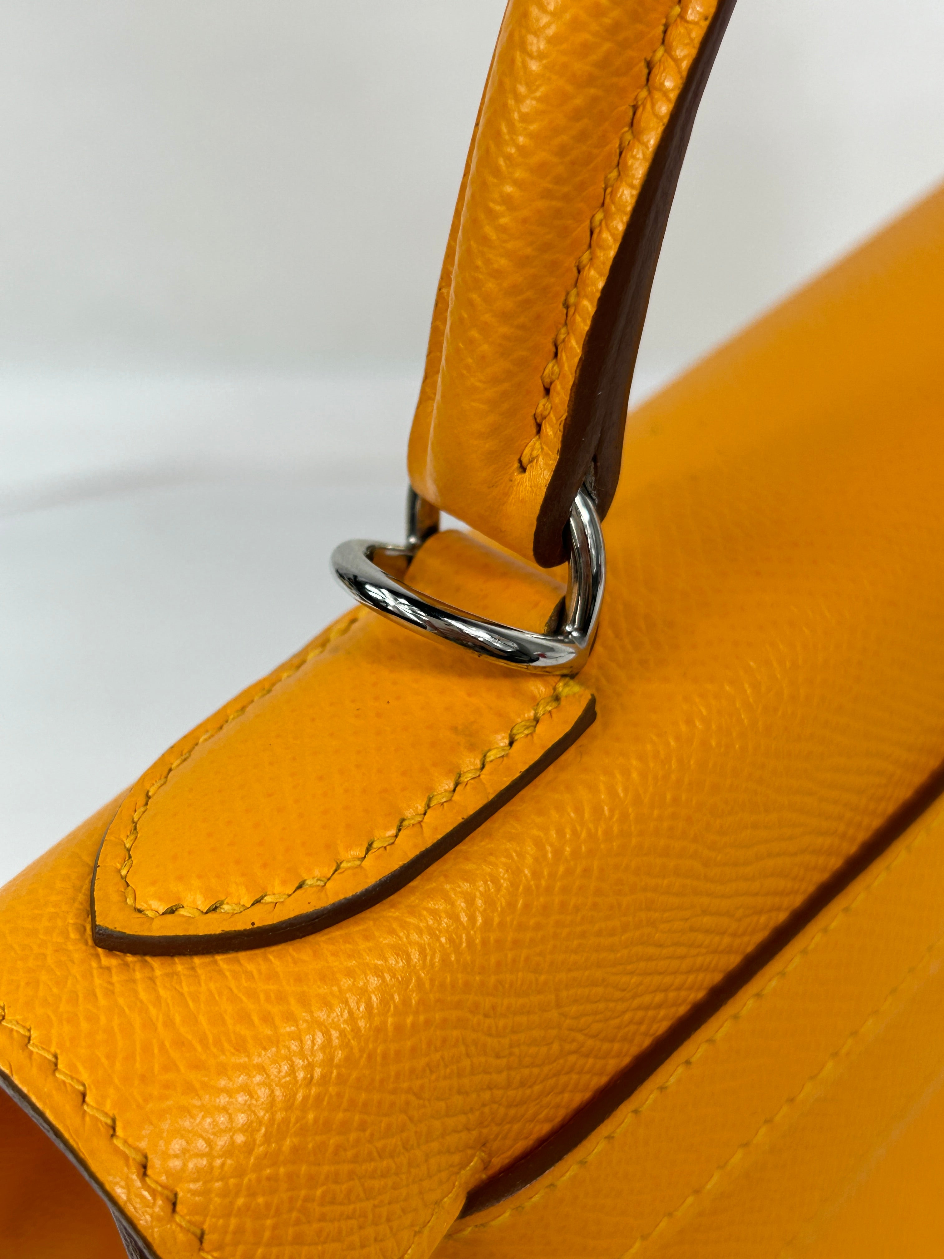 Jaune D’or Espom Leather Seller Kelly 28 w/ PHW