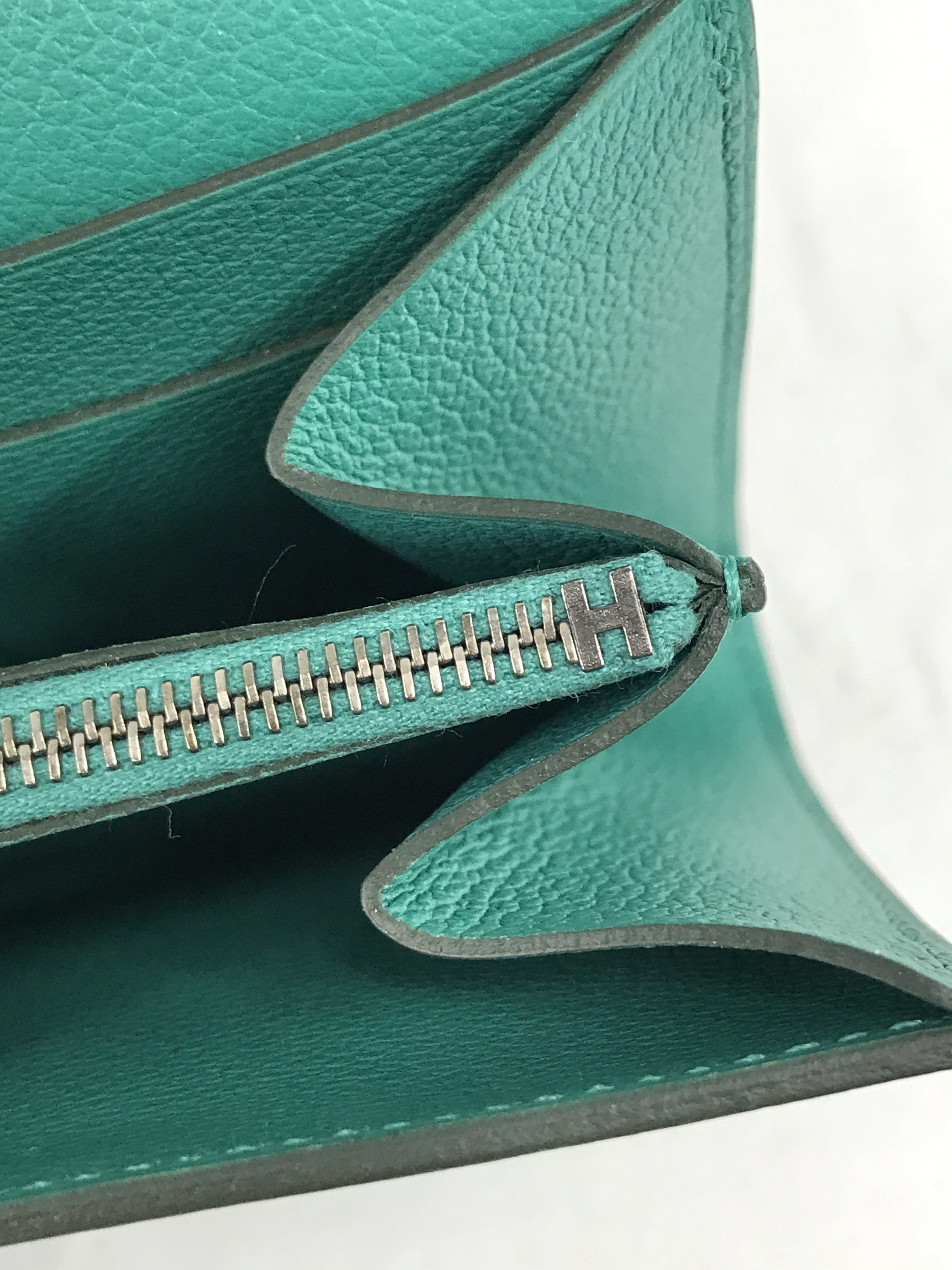 Vert Verone Evercolor Constance Compact Wallet W/PHW