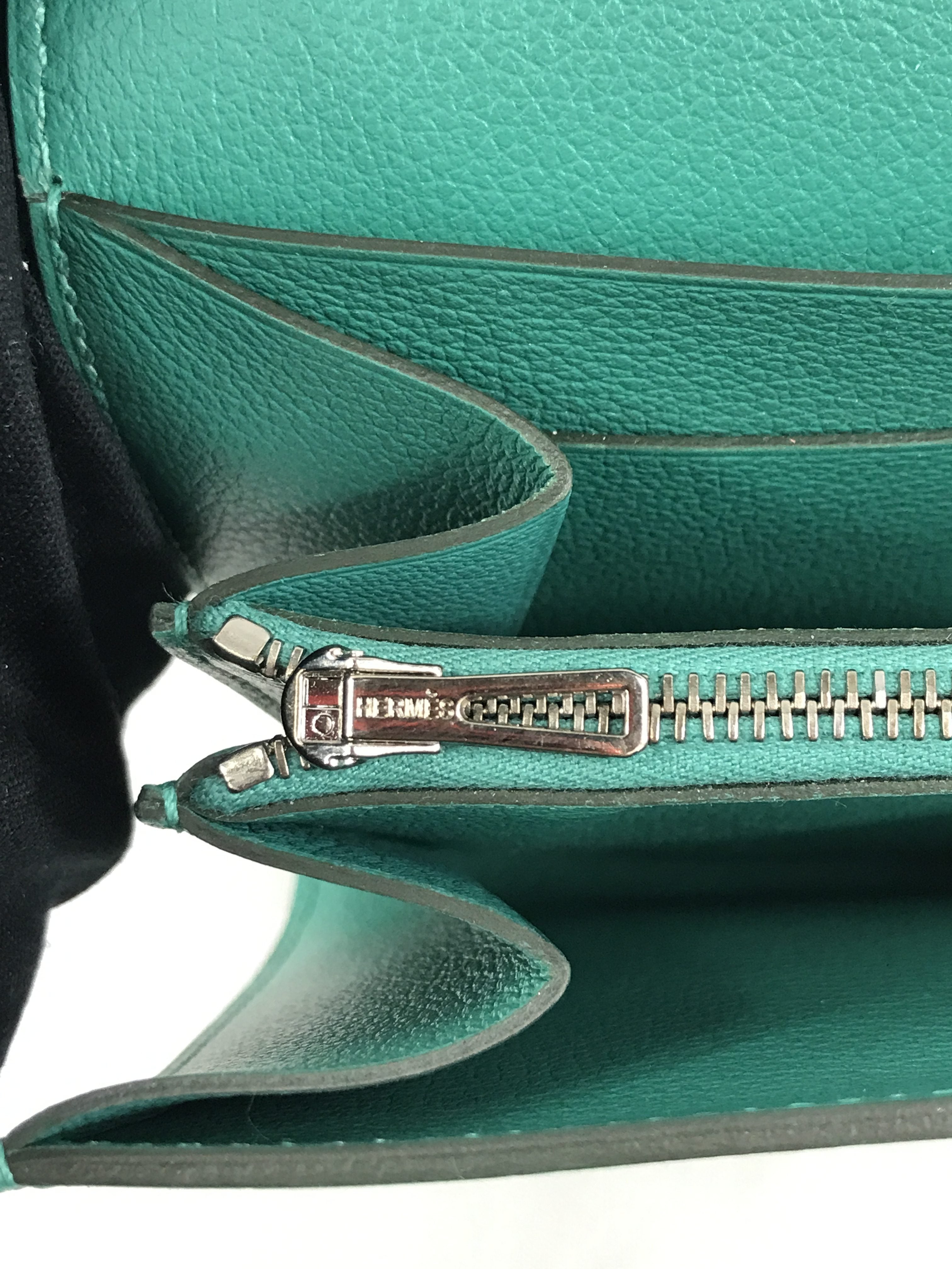 Vert Verone Evercolor Constance Compact Wallet W/PHW