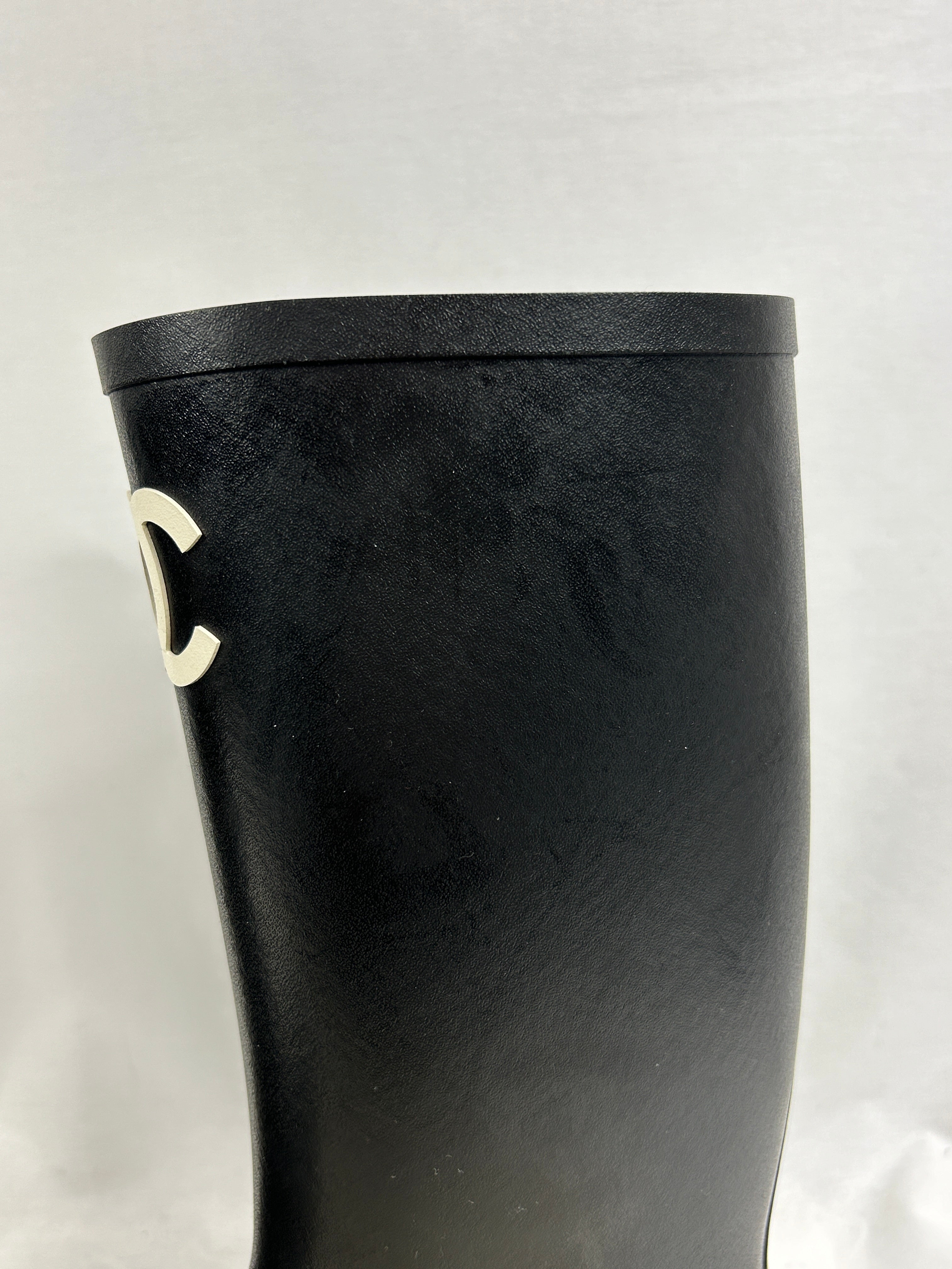 Black Rubber CC Rainboots