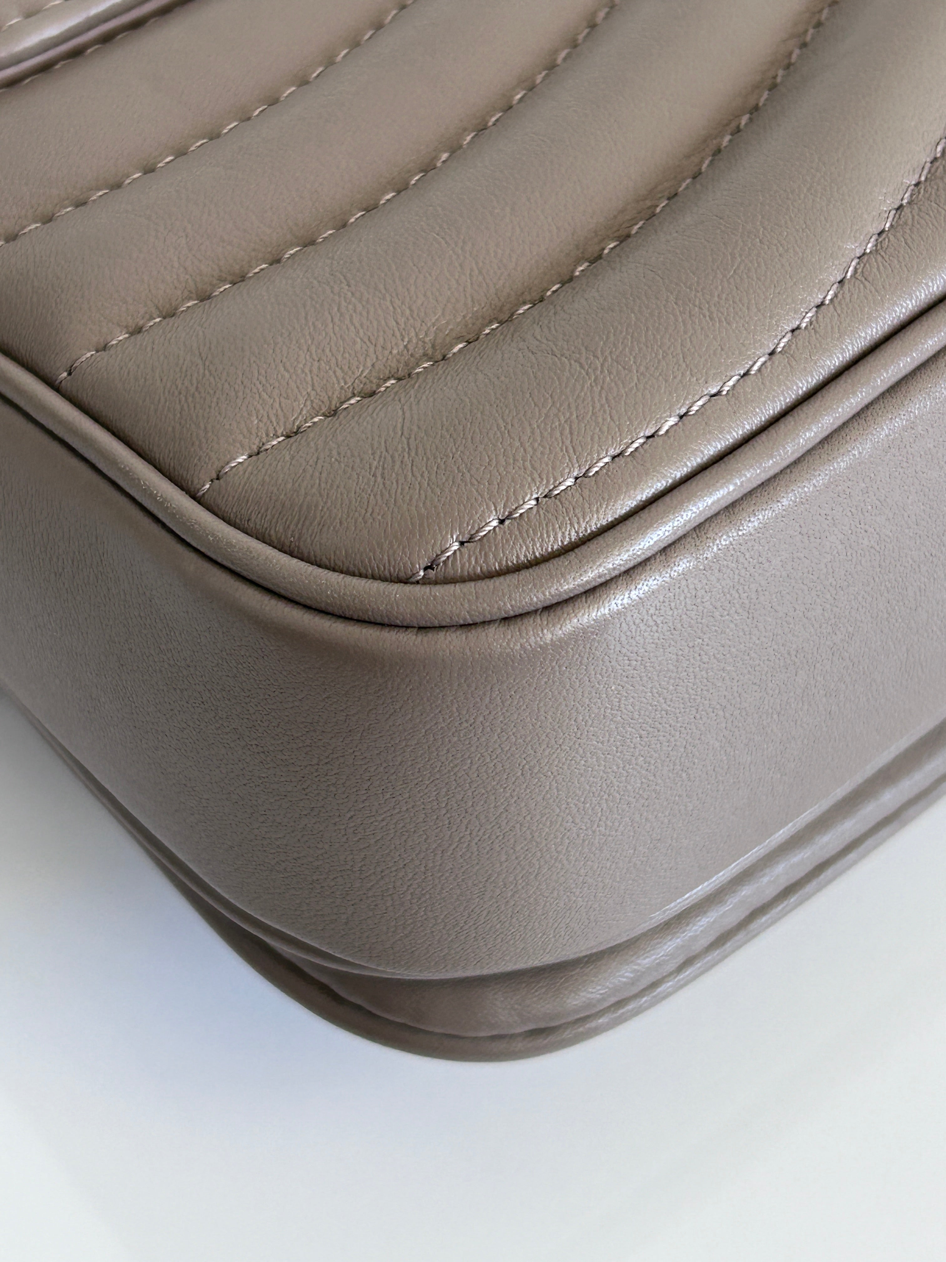 Taupe Quilted Leather New Wave MM Chain Bag w/GHW