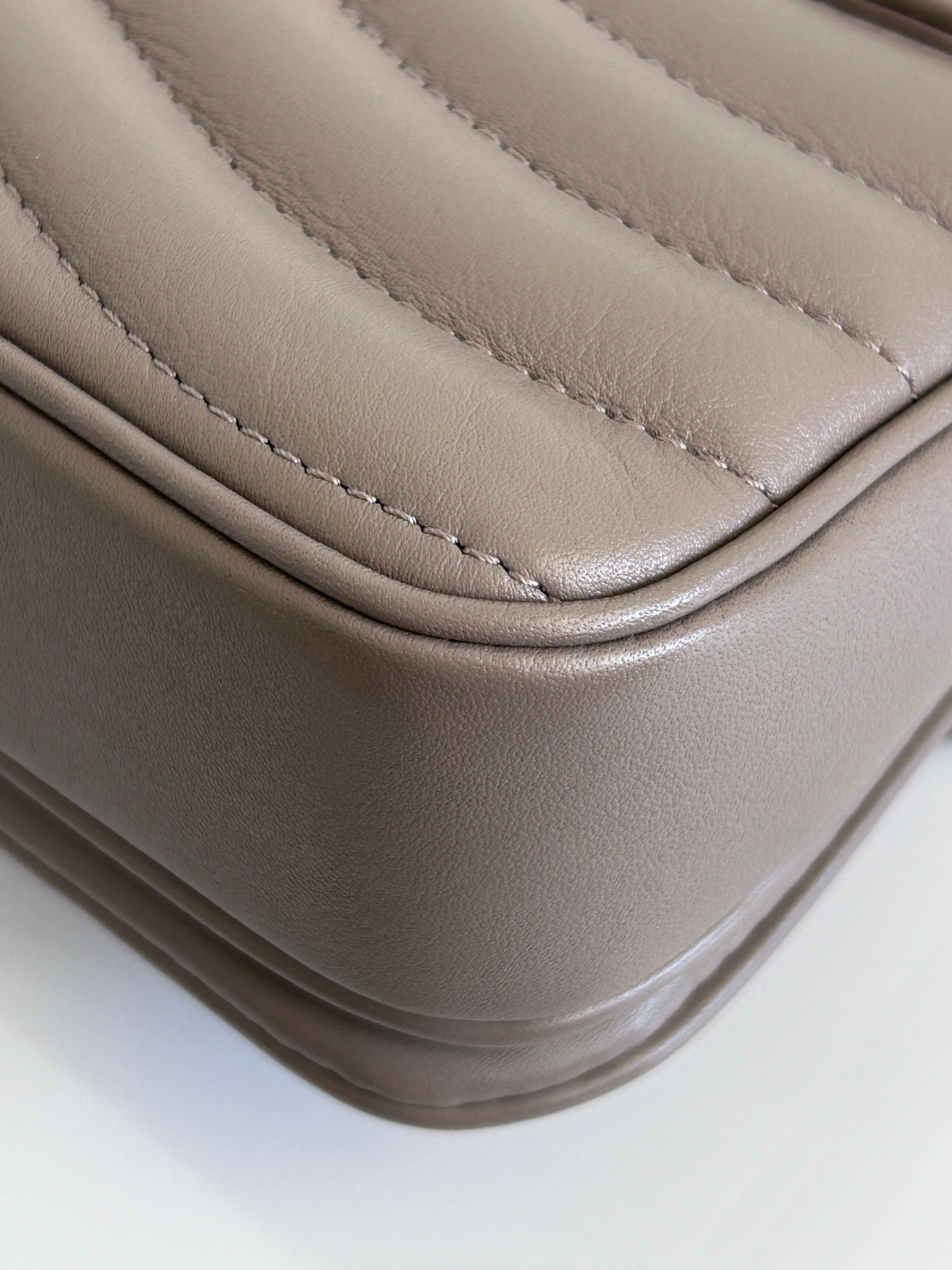 Taupe Quilted Leather New Wave MM Chain Bag w/GHW