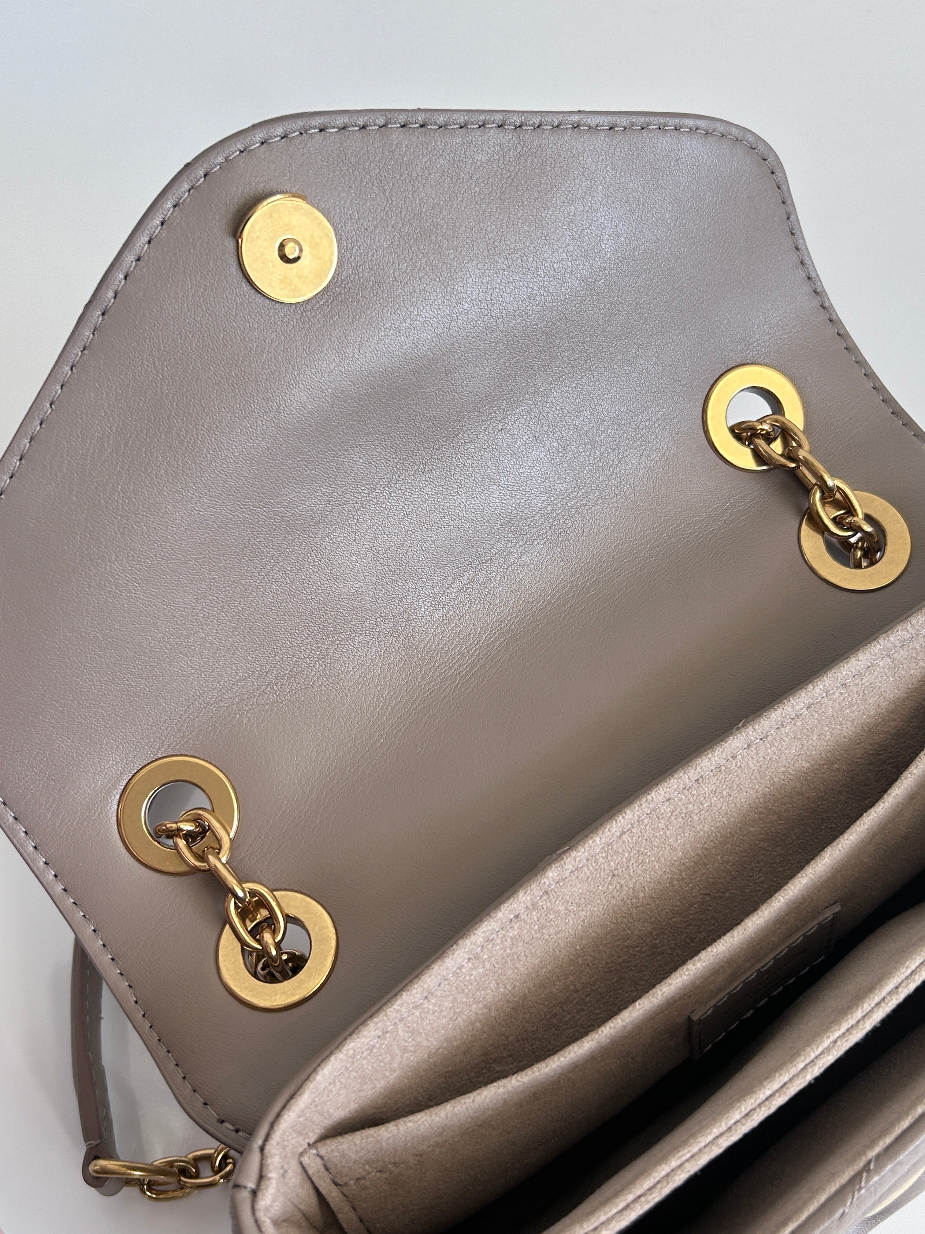 Taupe Quilted Leather New Wave MM Chain Bag w/GHW
