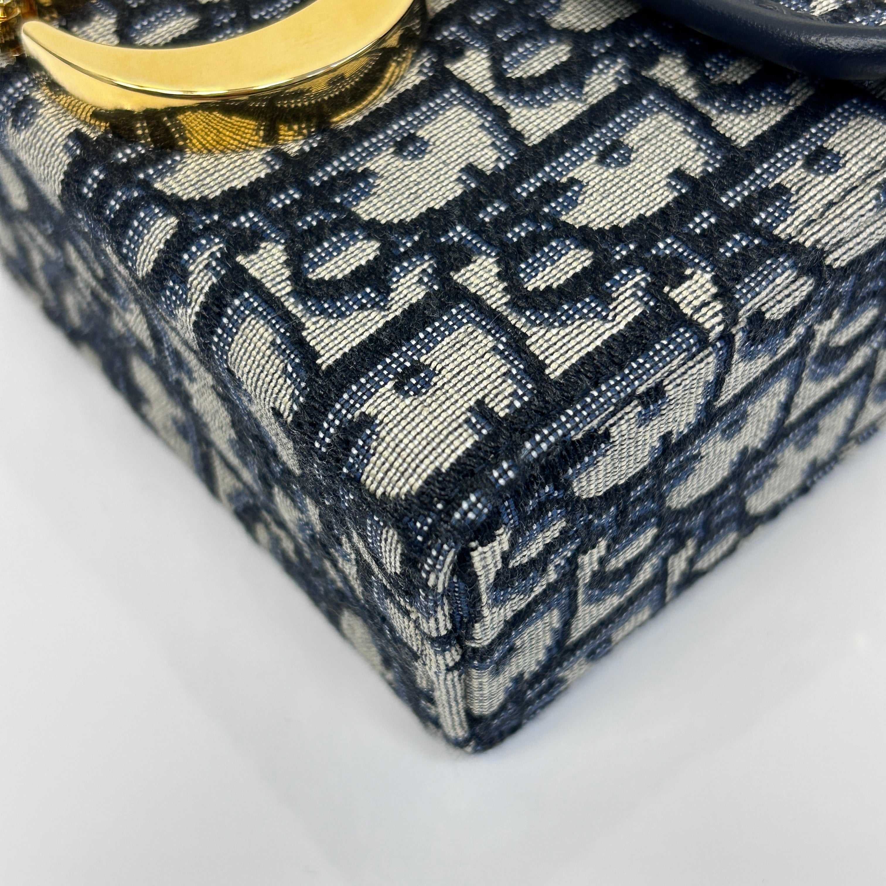 Trotter 30 Montaigne Oblique Jacquard Box Bag w/GHW