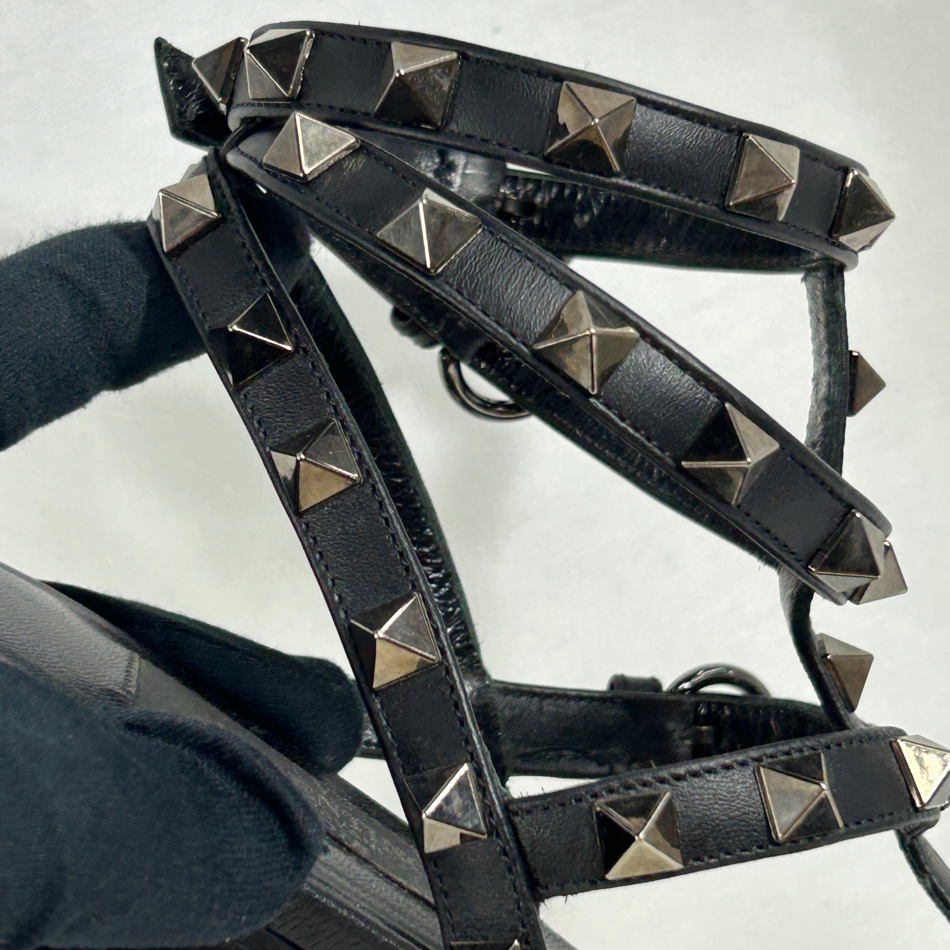 Black Leather Rockstud Flat Sandals