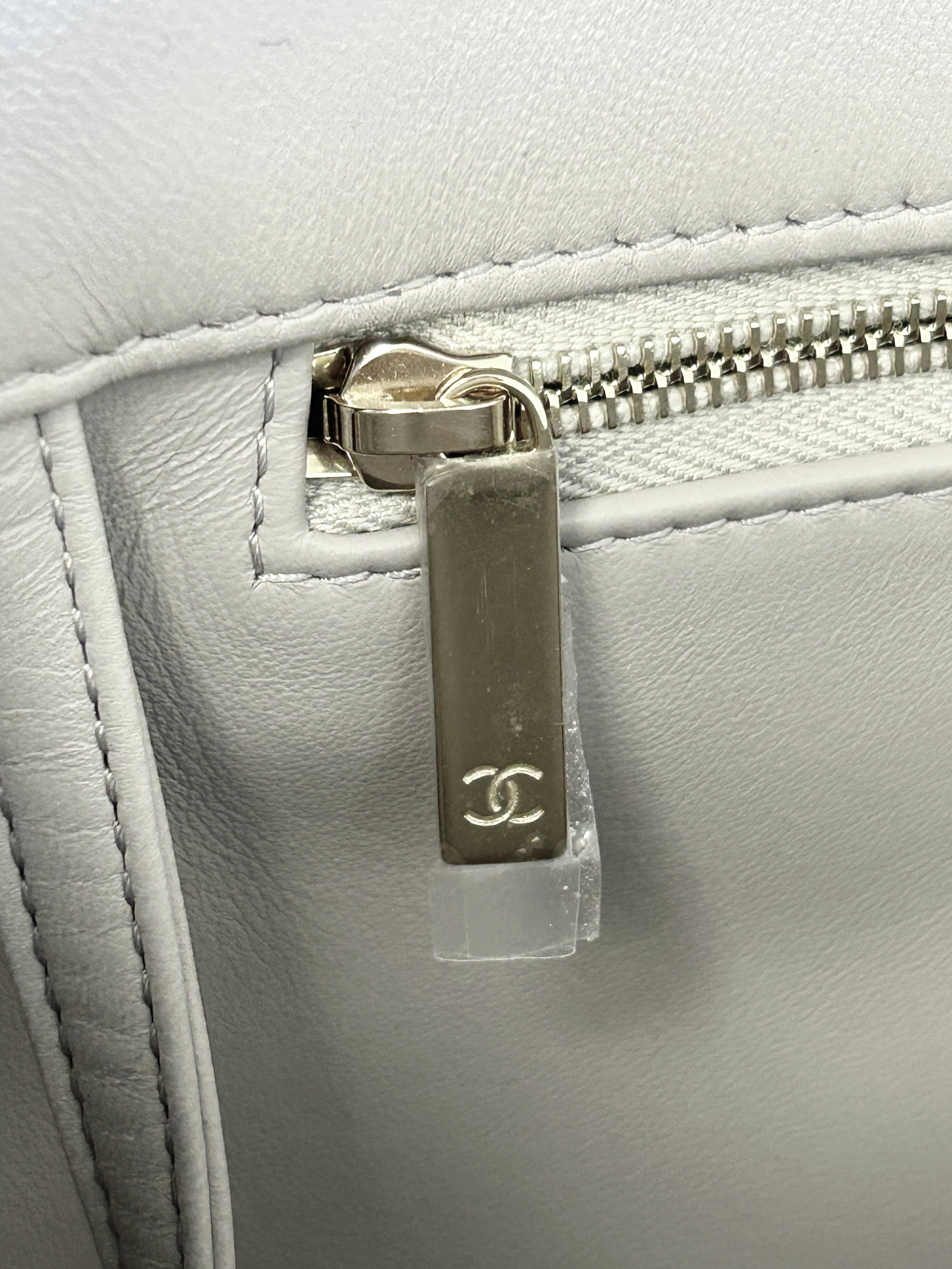 Gray Quilted Lambskin Leather Trendy CC Medium Bag