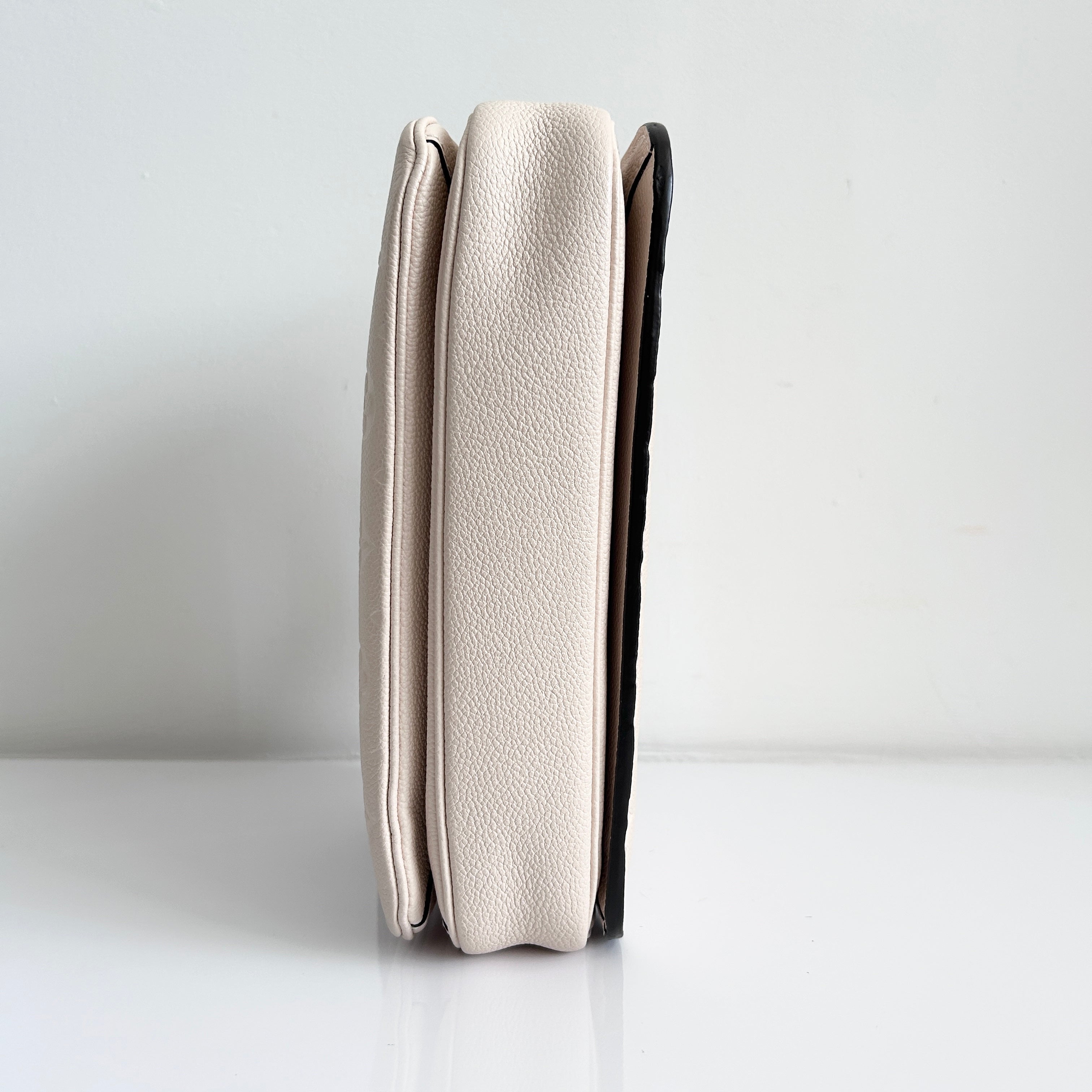 Crème Monogram Empreinte Leather Pochette Metis w/GHW