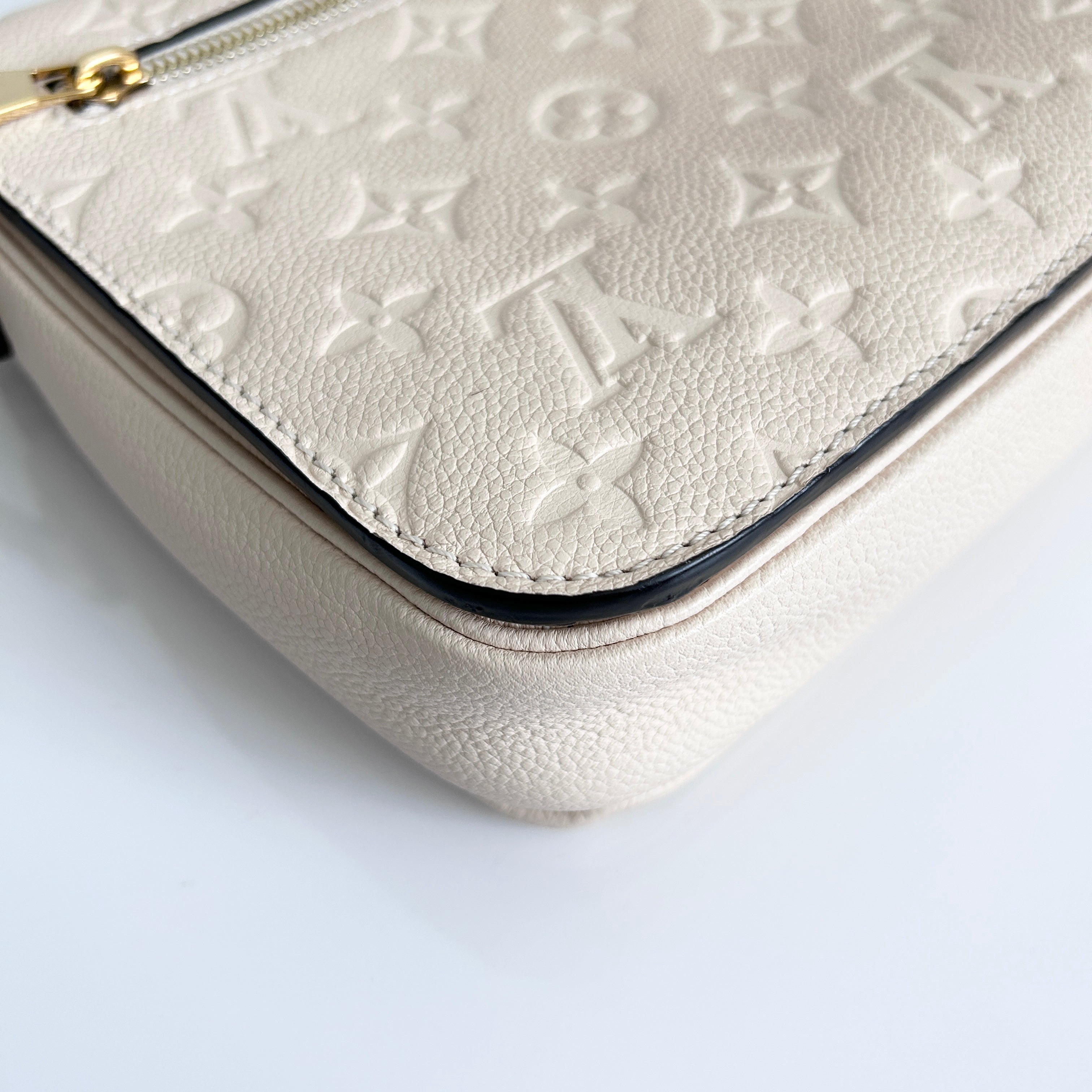 Crème Monogram Empreinte Leather Pochette Metis w/GHW