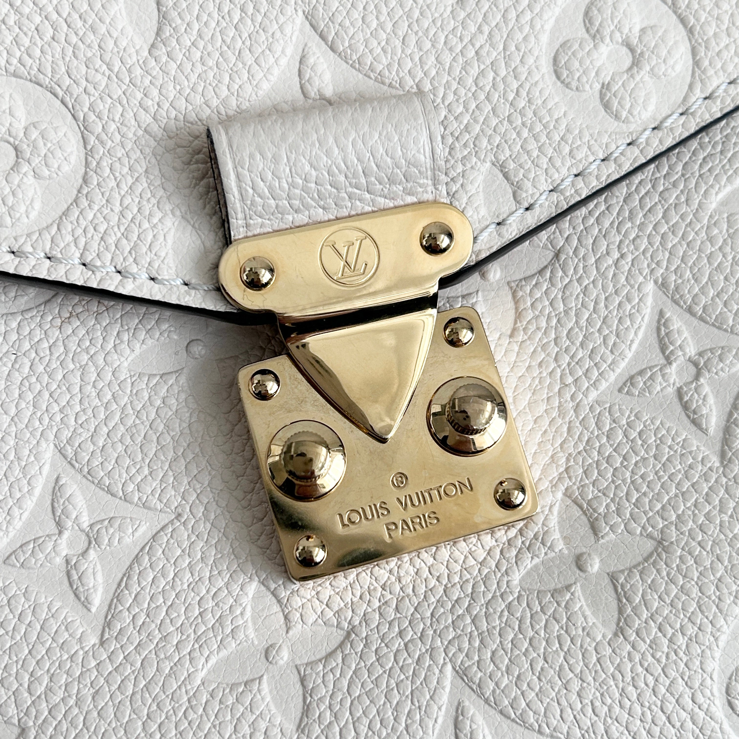 Crème Monogram Empreinte Leather Pochette Metis w/GHW