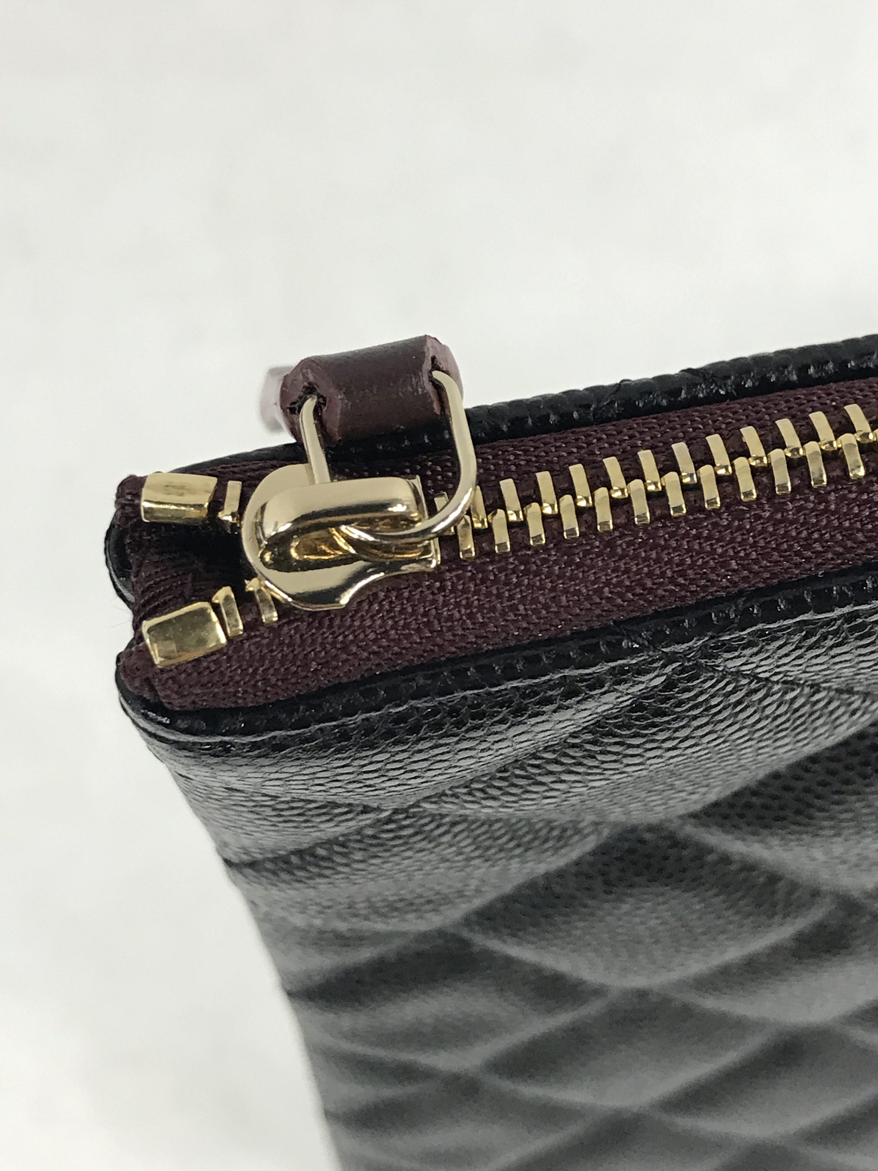 Black Caviar O-Pouch w/LGHW