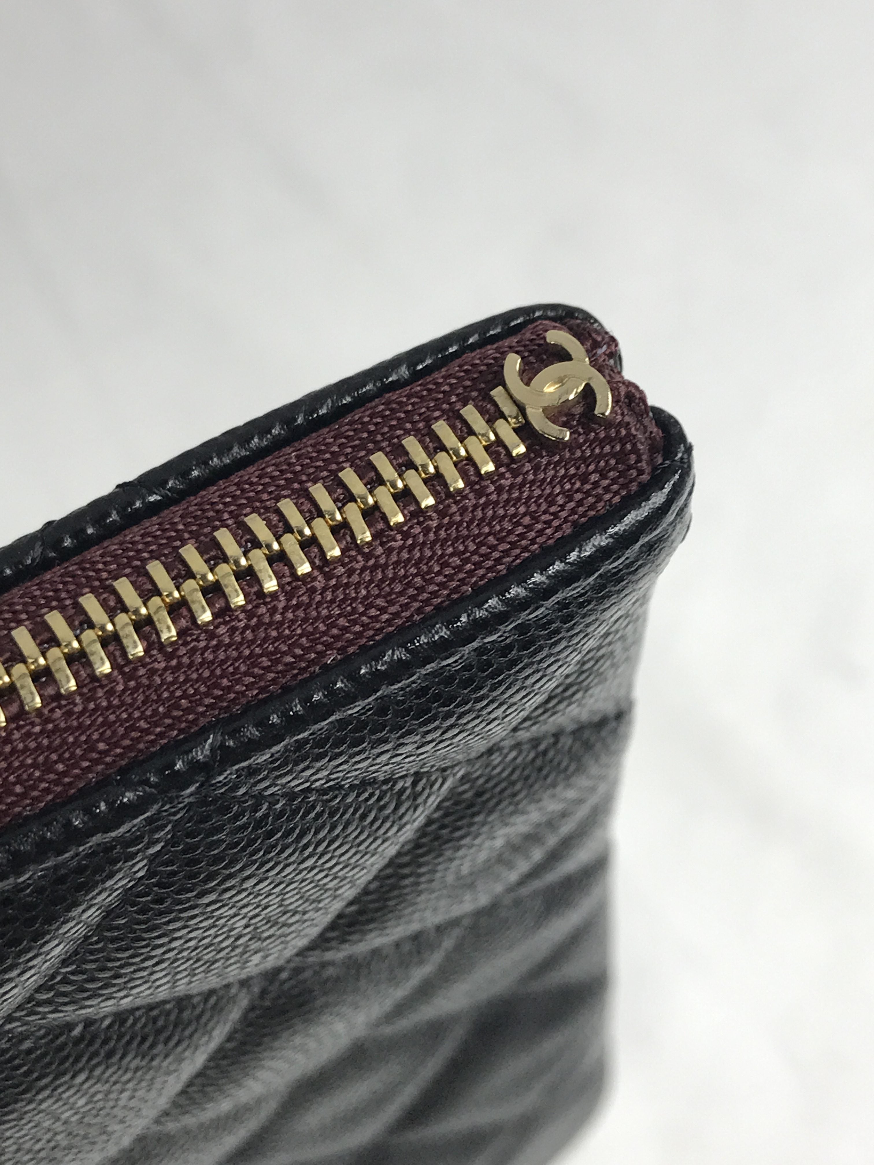 Black Caviar O-Pouch w/LGHW