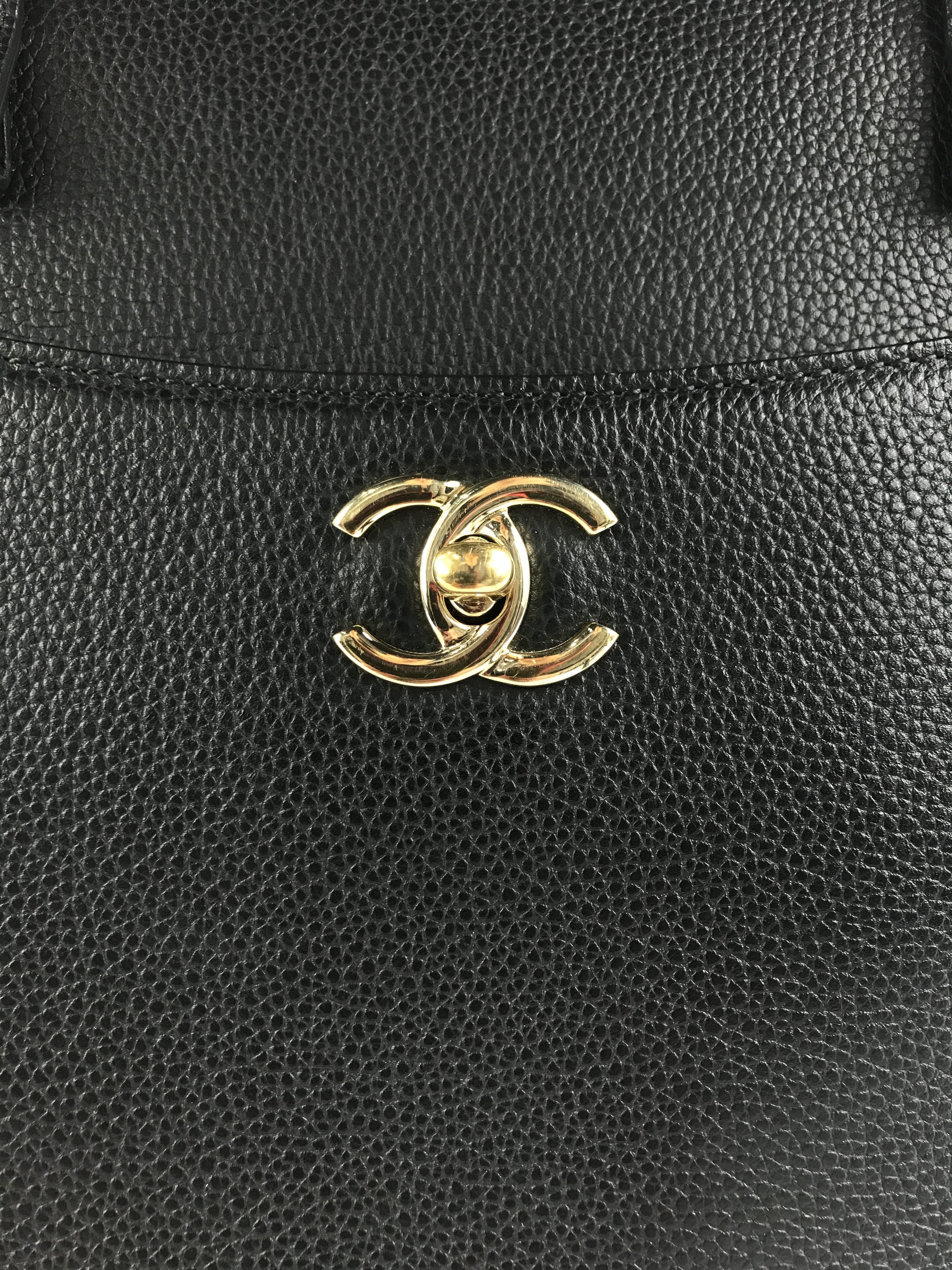 Black Caviar Large Neo Executive Tote w/ GHW