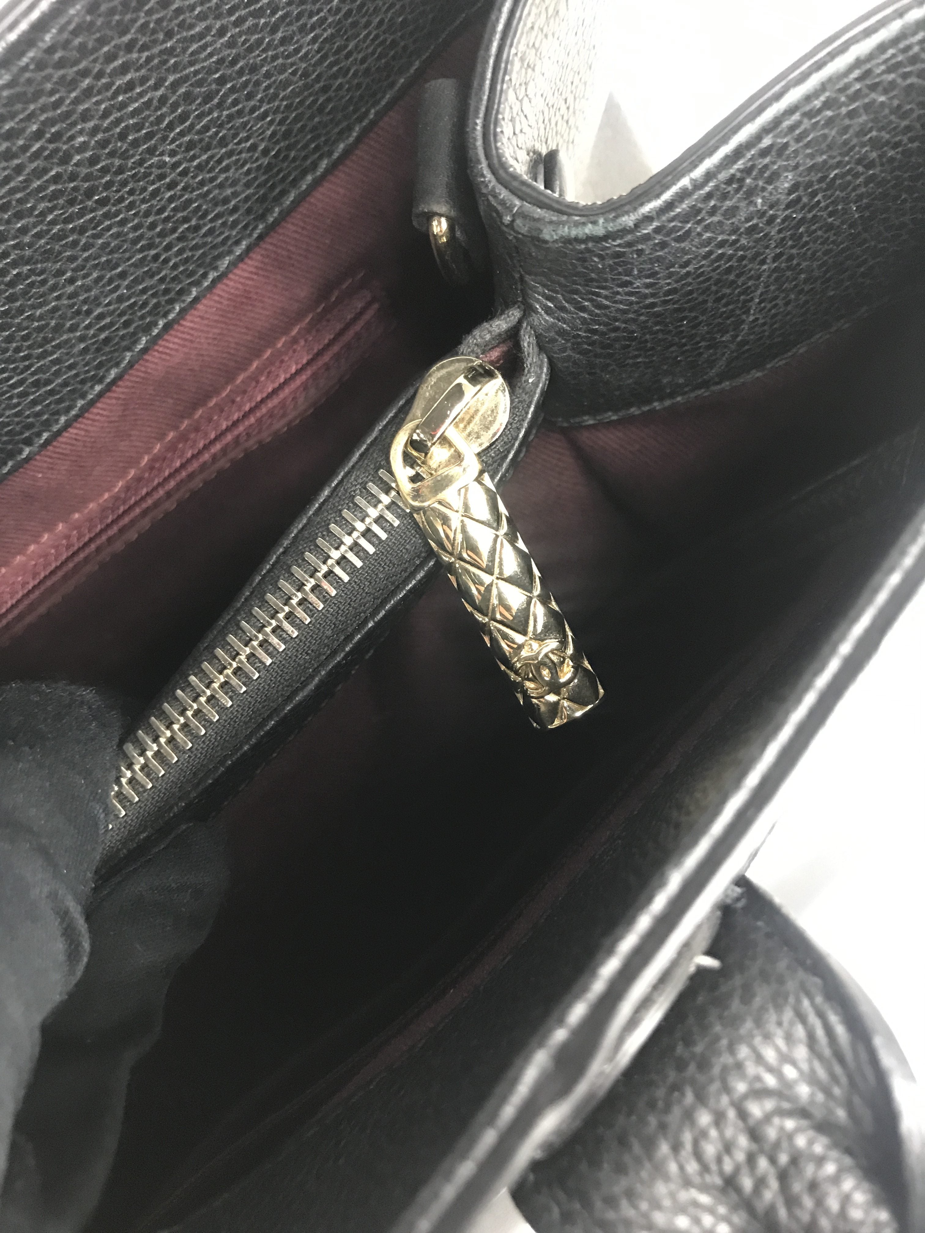 Black Caviar Large Neo Executive Tote w/ GHW