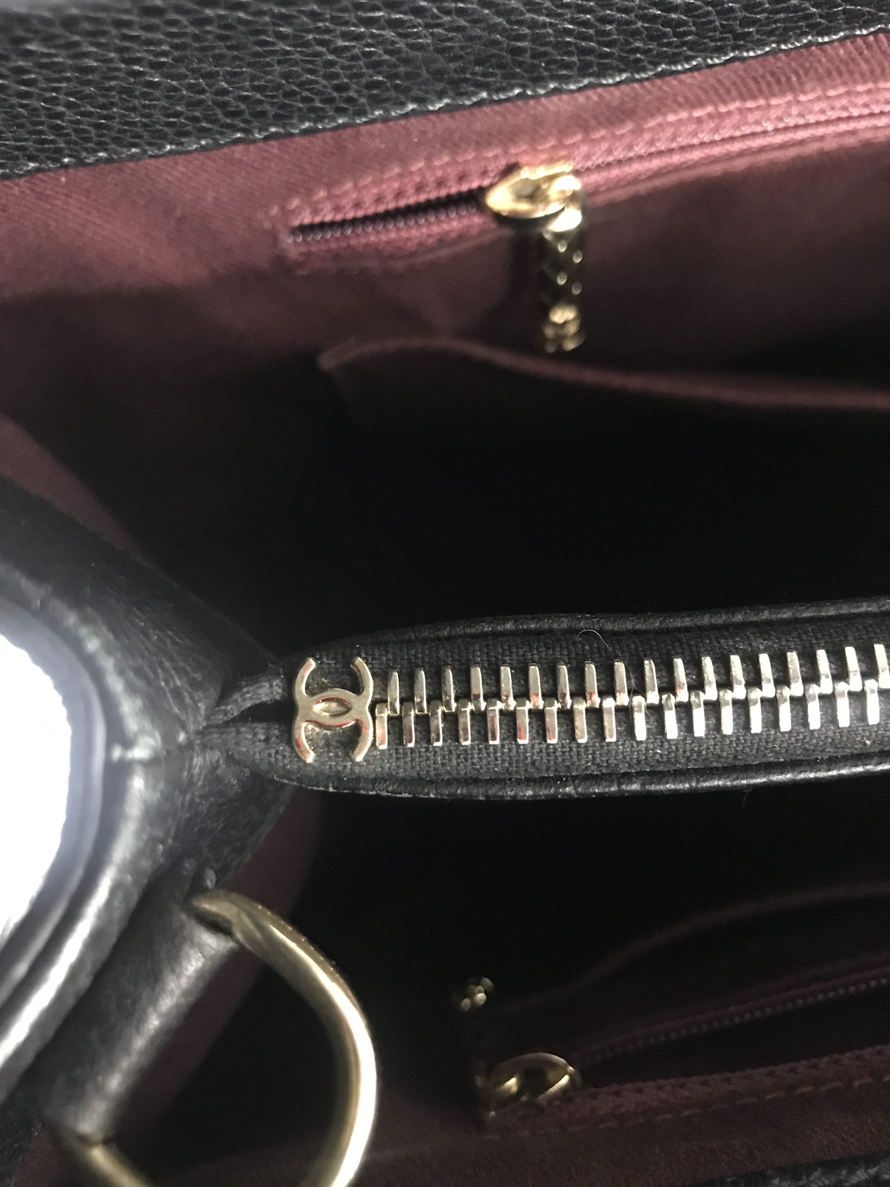 Black Caviar Large Neo Executive Tote w/ GHW